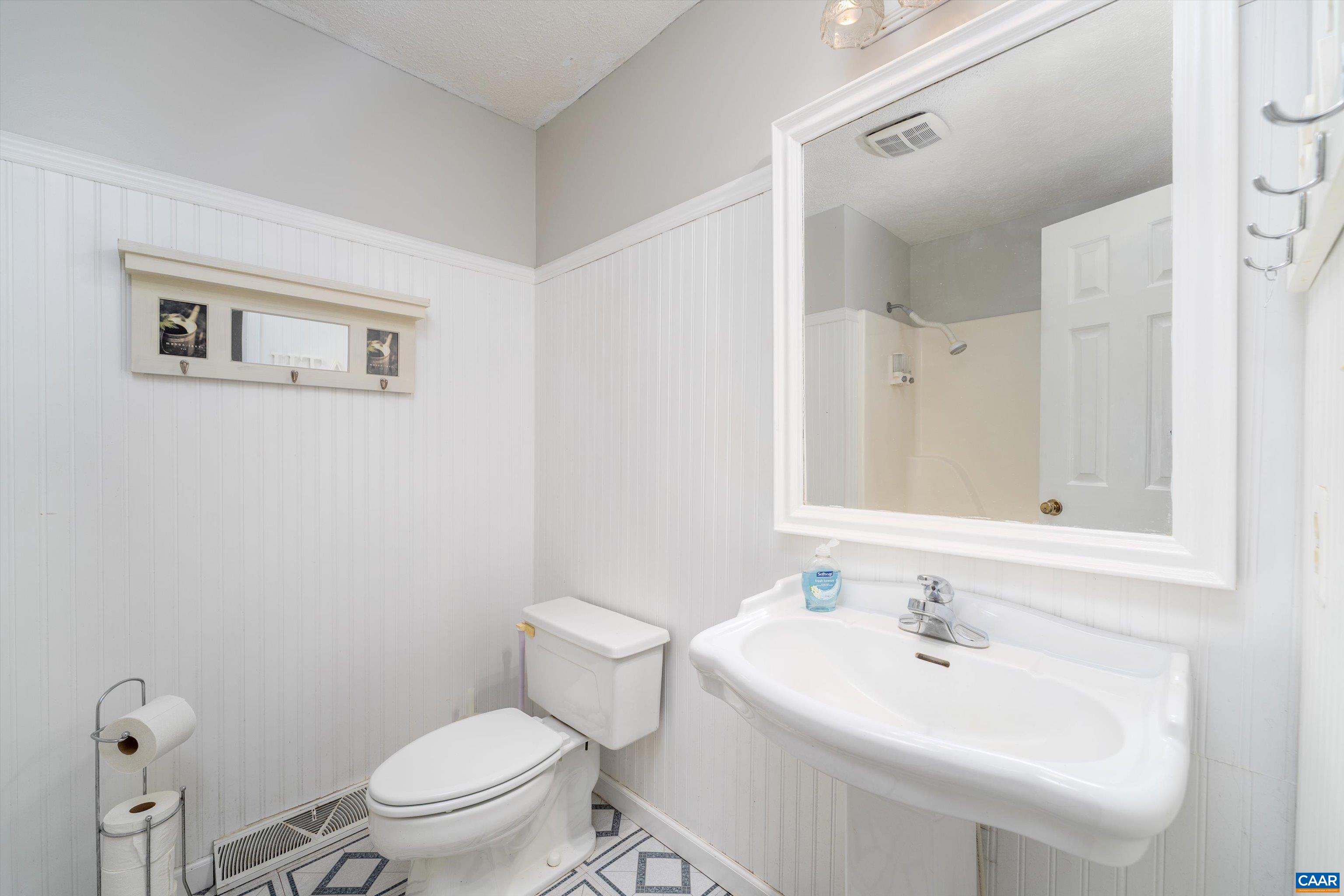 4813 MECHUNK RD, KESWICK, Virginia 22947, 3 Bedrooms Bedrooms, ,3 BathroomsBathrooms,Residential,4813 MECHUNK RD,681294 MLS # 681294 4813 MECHUNK RD, KESWICK, Virginia 22947, 3 Bedrooms Bedrooms, ,3 BathroomsBathrooms,Residential,4813 MECHUNK RD,681294 MLS # 681294