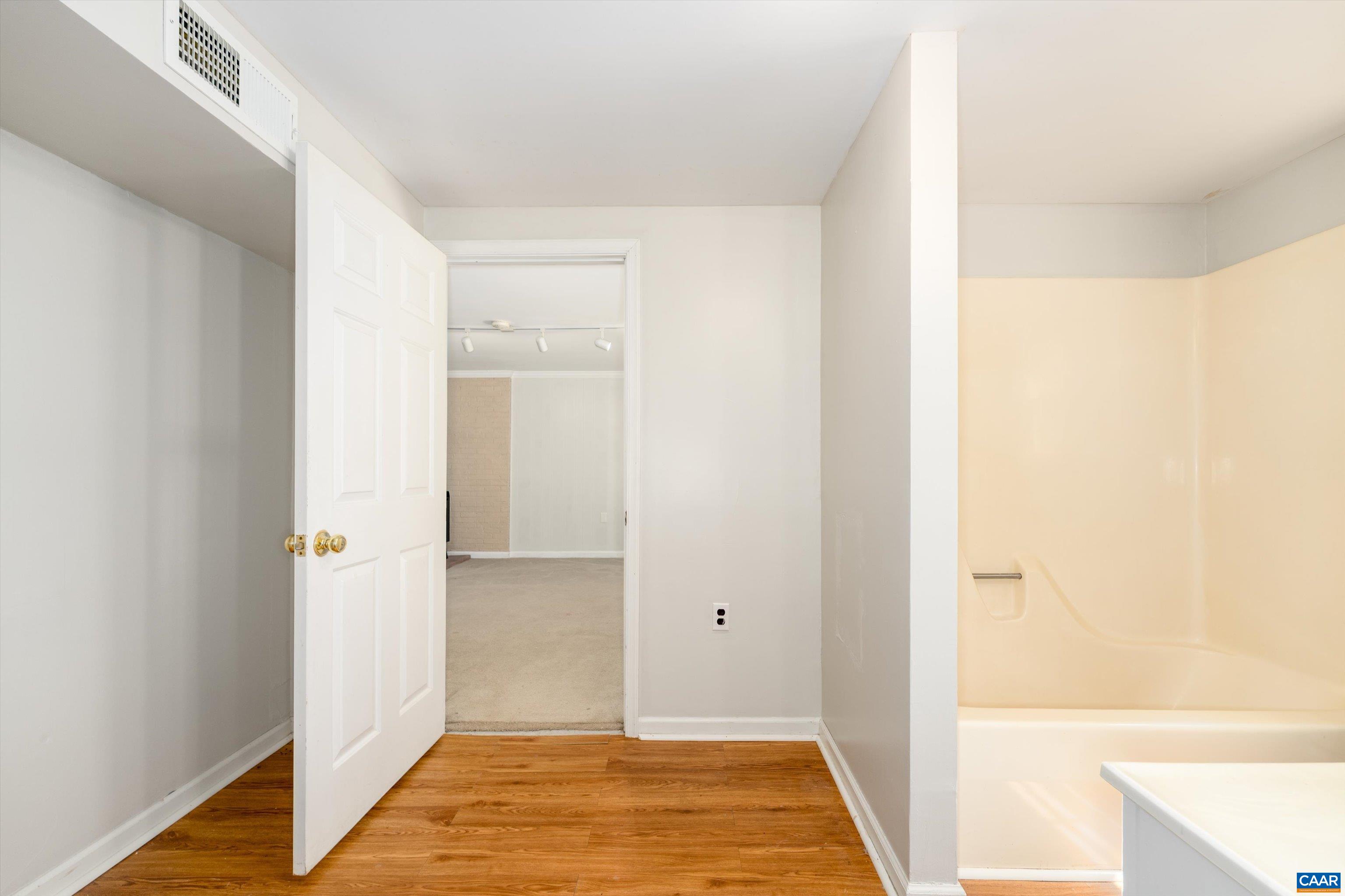 4813 MECHUNK RD, KESWICK, Virginia 22947, 3 Bedrooms Bedrooms, ,3 BathroomsBathrooms,Residential,4813 MECHUNK RD,681294 MLS # 681294 4813 MECHUNK RD, KESWICK, Virginia 22947, 3 Bedrooms Bedrooms, ,3 BathroomsBathrooms,Residential,4813 MECHUNK RD,681294 MLS # 681294