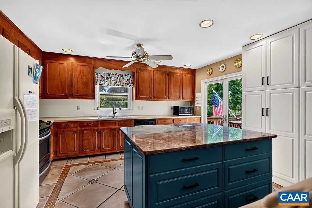 1200 RED PINE CT, CROZET, Virginia 22932, 3 Bedrooms Bedrooms, ,2 BathroomsBathrooms,Residential,1200 RED PINE CT,681335 MLS # 681335 1200 RED PINE CT, CROZET, Virginia 22932, 3 Bedrooms Bedrooms, ,2 BathroomsBathrooms,Residential,1200 RED PINE CT,681335 MLS # 681335