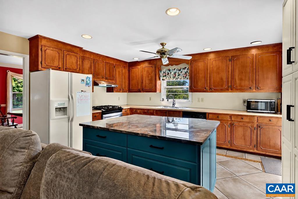1200 RED PINE CT, CROZET, Virginia 22932, 3 Bedrooms Bedrooms, ,2 BathroomsBathrooms,Residential,1200 RED PINE CT,681335 MLS # 681335 1200 RED PINE CT, CROZET, Virginia 22932, 3 Bedrooms Bedrooms, ,2 BathroomsBathrooms,Residential,1200 RED PINE CT,681335 MLS # 681335