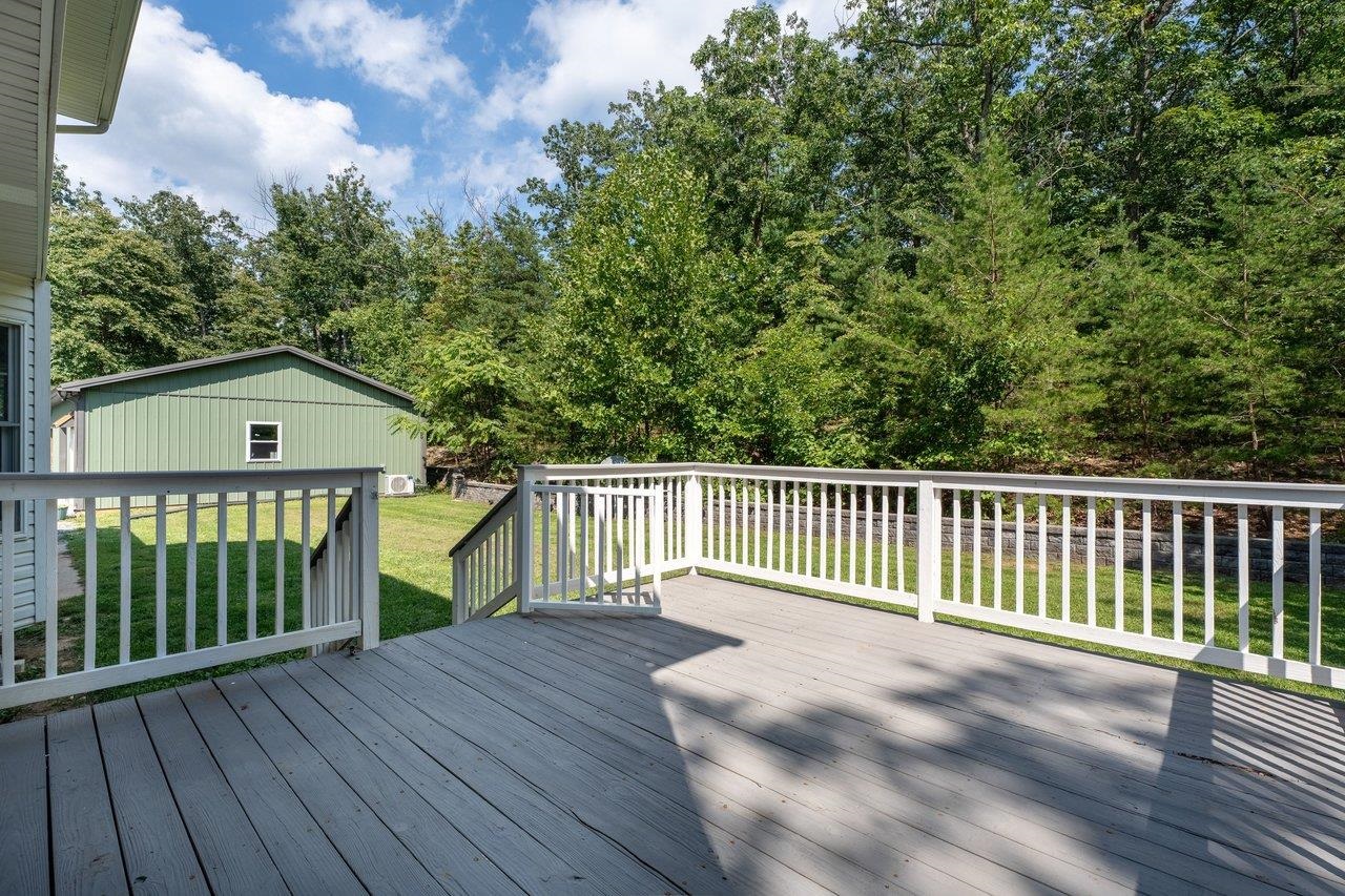 19806 HUCKLEBERRY RD, ELKTON, Virginia 22827, 3 Bedrooms Bedrooms, ,2 BathroomsBathrooms,Residential,19806 HUCKLEBERRY RD,681336 MLS # 681336