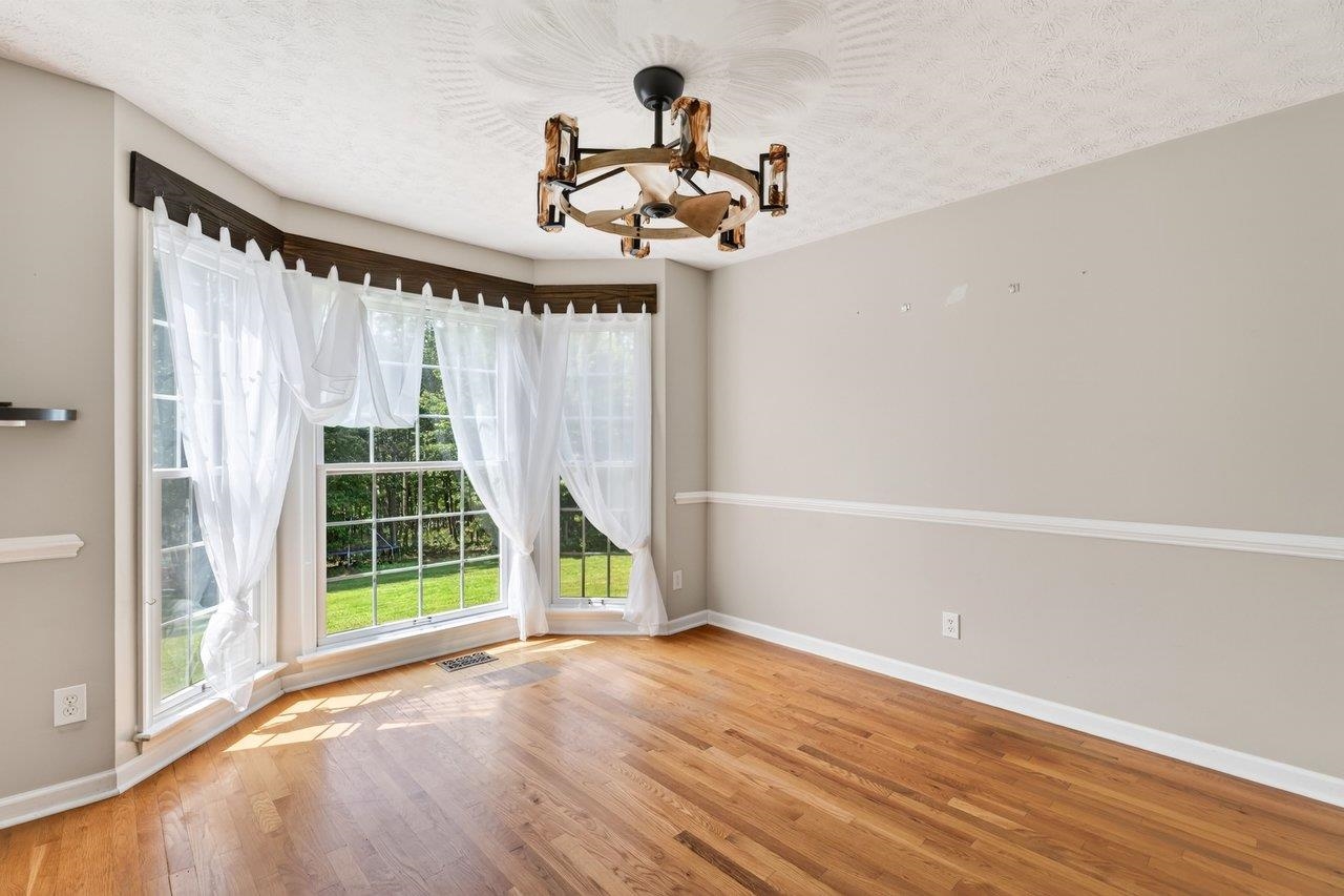19806 HUCKLEBERRY RD, ELKTON, Virginia 22827, 3 Bedrooms Bedrooms, ,2 BathroomsBathrooms,Residential,19806 HUCKLEBERRY RD,681336 MLS # 681336