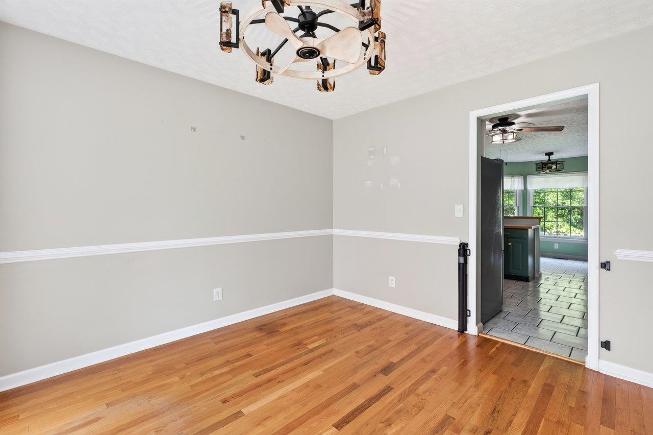 19806 HUCKLEBERRY RD, ELKTON, Virginia 22827, 3 Bedrooms Bedrooms, ,2 BathroomsBathrooms,Residential,19806 HUCKLEBERRY RD,681336 MLS # 681336
