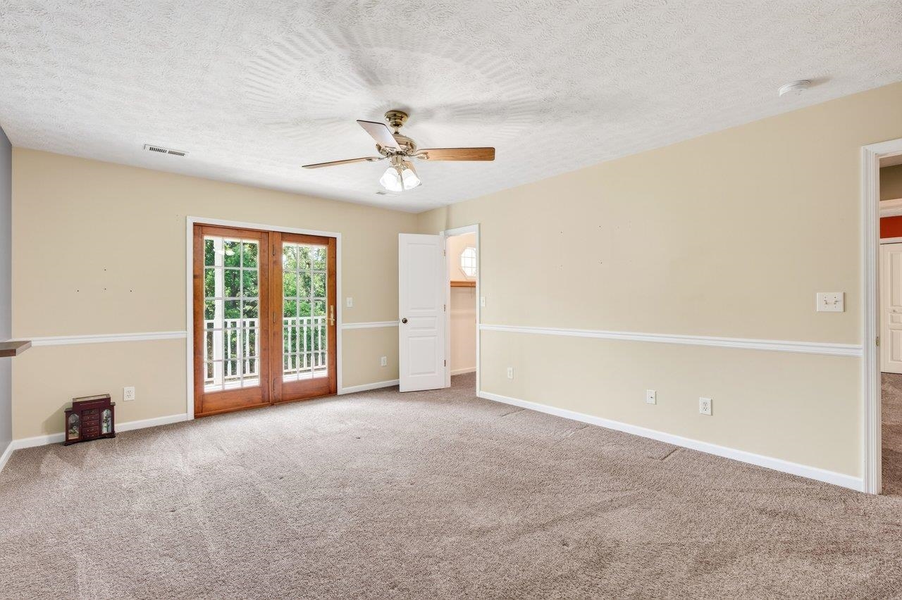 19806 HUCKLEBERRY RD, ELKTON, Virginia 22827, 3 Bedrooms Bedrooms, ,2 BathroomsBathrooms,Residential,19806 HUCKLEBERRY RD,681336 MLS # 681336