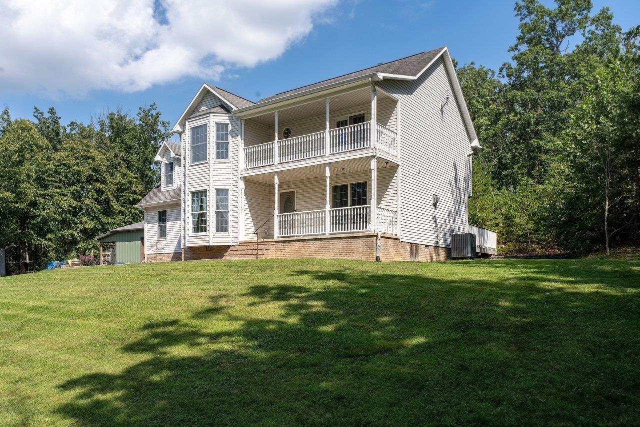 19806 HUCKLEBERRY RD, ELKTON, Virginia 22827, 3 Bedrooms Bedrooms, ,2 BathroomsBathrooms,Residential,19806 HUCKLEBERRY RD,681336 MLS # 681336