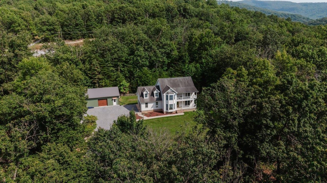19806 HUCKLEBERRY RD, ELKTON, Virginia 22827, 3 Bedrooms Bedrooms, ,2 BathroomsBathrooms,Residential,19806 HUCKLEBERRY RD,681336 MLS # 681336