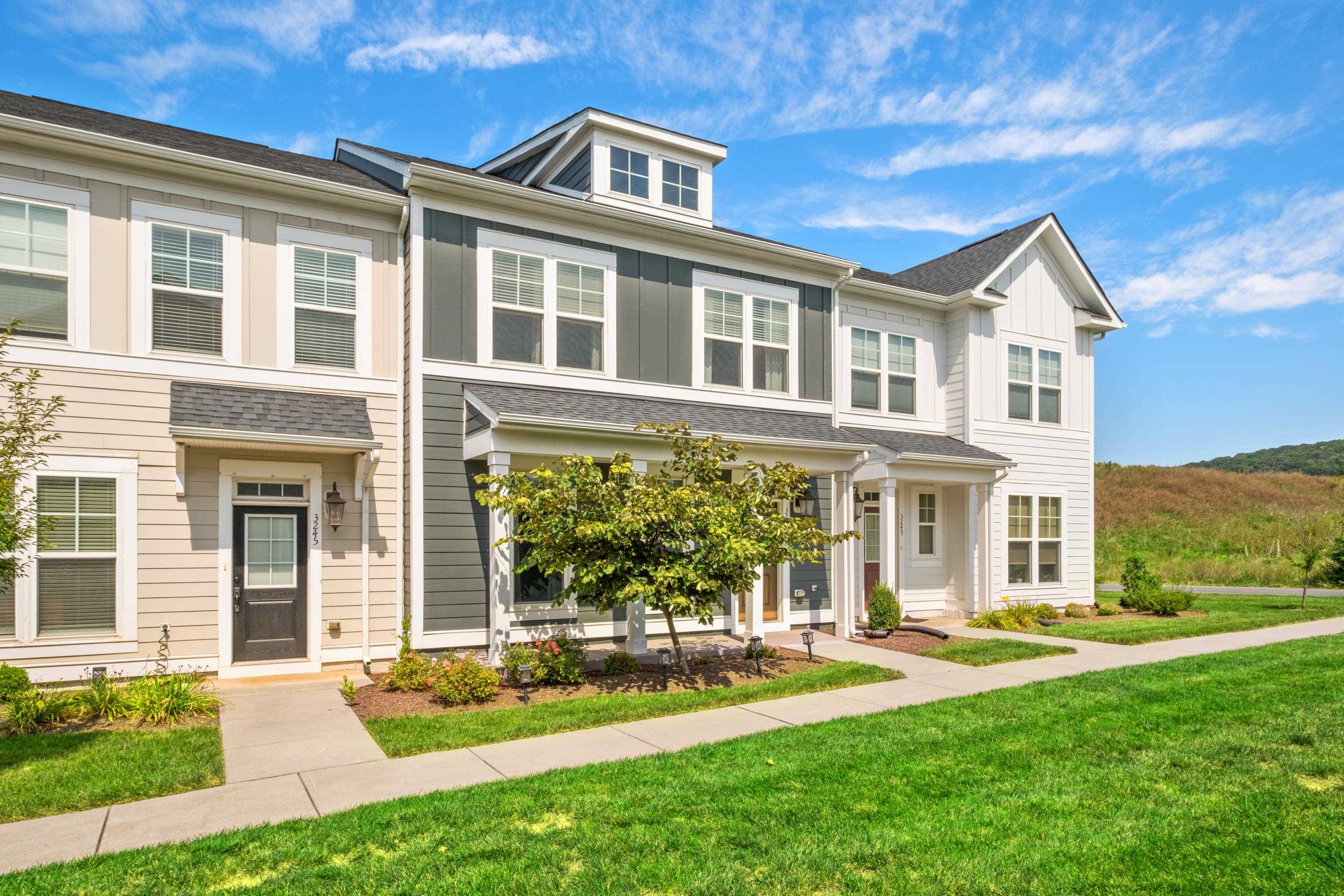 3247 BATTERY PARK PL, ROCKINGHAM, Virginia 22801, 3 Bedrooms Bedrooms, ,2 BathroomsBathrooms,Residential,3247 BATTERY PARK PL,681337 MLS # 681337