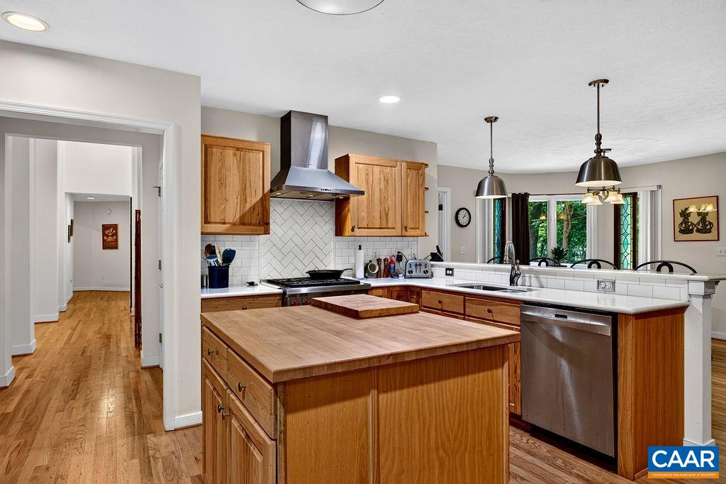 385 WOOD NETTLE LN, NELLYSFORD, Virginia 22958, 3 Bedrooms Bedrooms, ,2 BathroomsBathrooms,Residential,385 WOOD NETTLE LN,681345 MLS # 681345