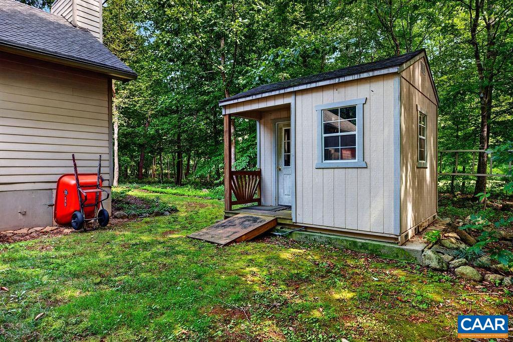 385 WOOD NETTLE LN, NELLYSFORD, Virginia 22958, 3 Bedrooms Bedrooms, ,2 BathroomsBathrooms,Residential,385 WOOD NETTLE LN,681345 MLS # 681345