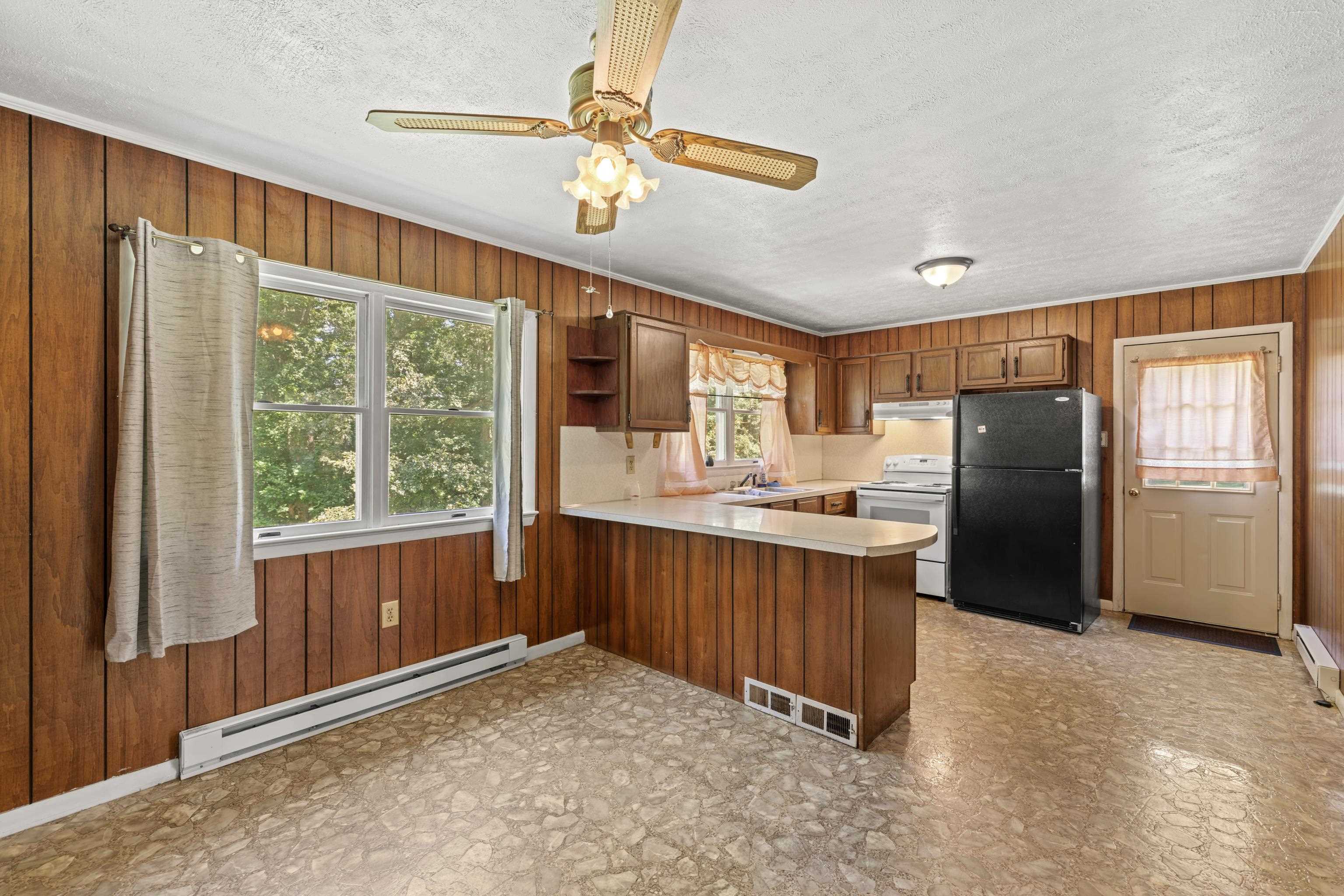 5023 SMITH CREEK RD, NEW MARKET, Virginia 22844, 3 Bedrooms Bedrooms, ,1 BathroomBathrooms,Residential,5023 SMITH CREEK RD,681346 MLS # 681346 5023 SMITH CREEK RD, NEW MARKET, Virginia 22844, 3 Bedrooms Bedrooms, ,1 BathroomBathrooms,Residential,5023 SMITH CREEK RD,681346 MLS # 681346