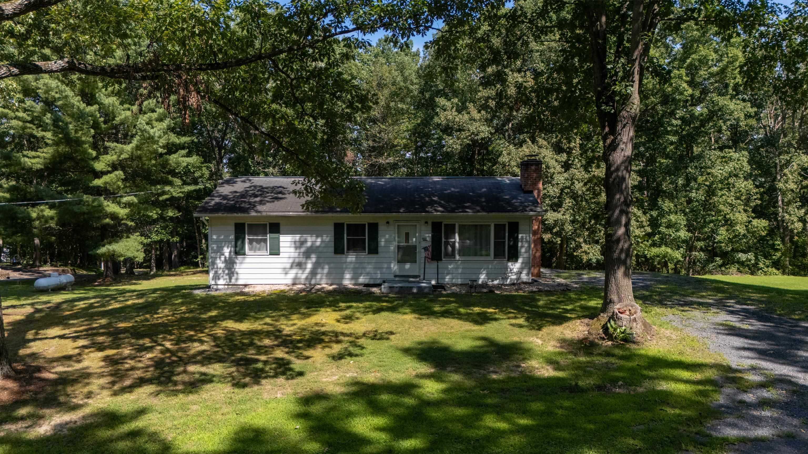 5023 SMITH CREEK RD, NEW MARKET, Virginia 22844, 3 Bedrooms Bedrooms, ,1 BathroomBathrooms,Residential,5023 SMITH CREEK RD,681346 MLS # 681346 5023 SMITH CREEK RD, NEW MARKET, Virginia 22844, 3 Bedrooms Bedrooms, ,1 BathroomBathrooms,Residential,5023 SMITH CREEK RD,681346 MLS # 681346