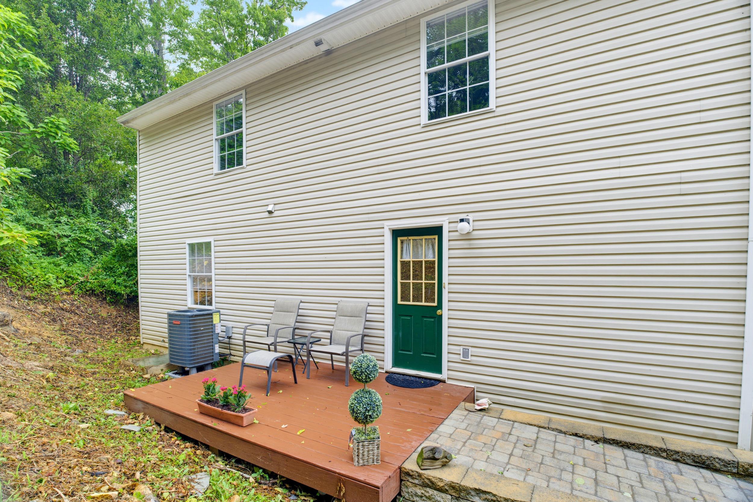 1412 C ST, WAYNESBORO, Virginia 22980, 4 Bedrooms Bedrooms, ,2 BathroomsBathrooms,Residential,1412 C ST,681348 MLS # 681348 1412 C ST, WAYNESBORO, Virginia 22980, 4 Bedrooms Bedrooms, ,2 BathroomsBathrooms,Residential,1412 C ST,681348 MLS # 681348