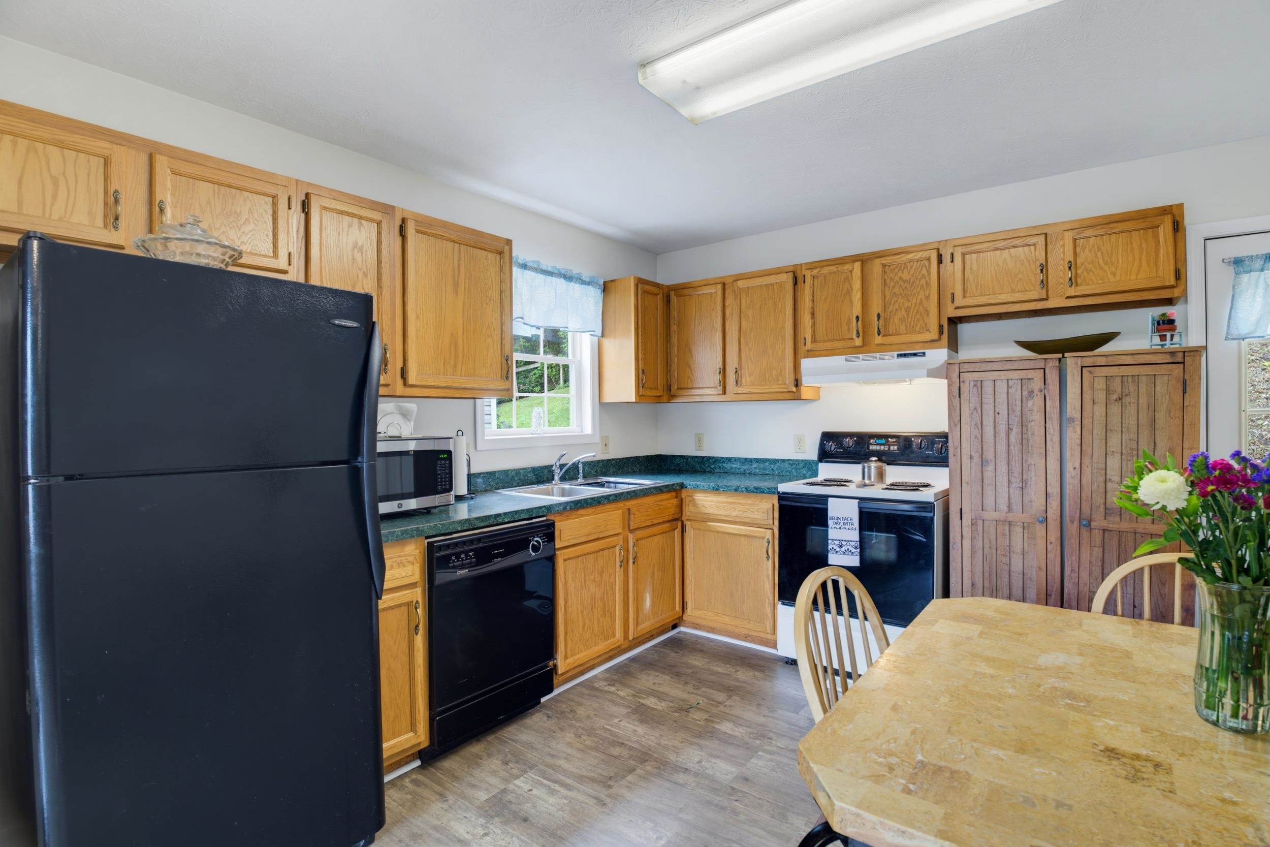 1412 C ST, WAYNESBORO, Virginia 22980, 4 Bedrooms Bedrooms, ,2 BathroomsBathrooms,Residential,1412 C ST,681348 MLS # 681348 1412 C ST, WAYNESBORO, Virginia 22980, 4 Bedrooms Bedrooms, ,2 BathroomsBathrooms,Residential,1412 C ST,681348 MLS # 681348