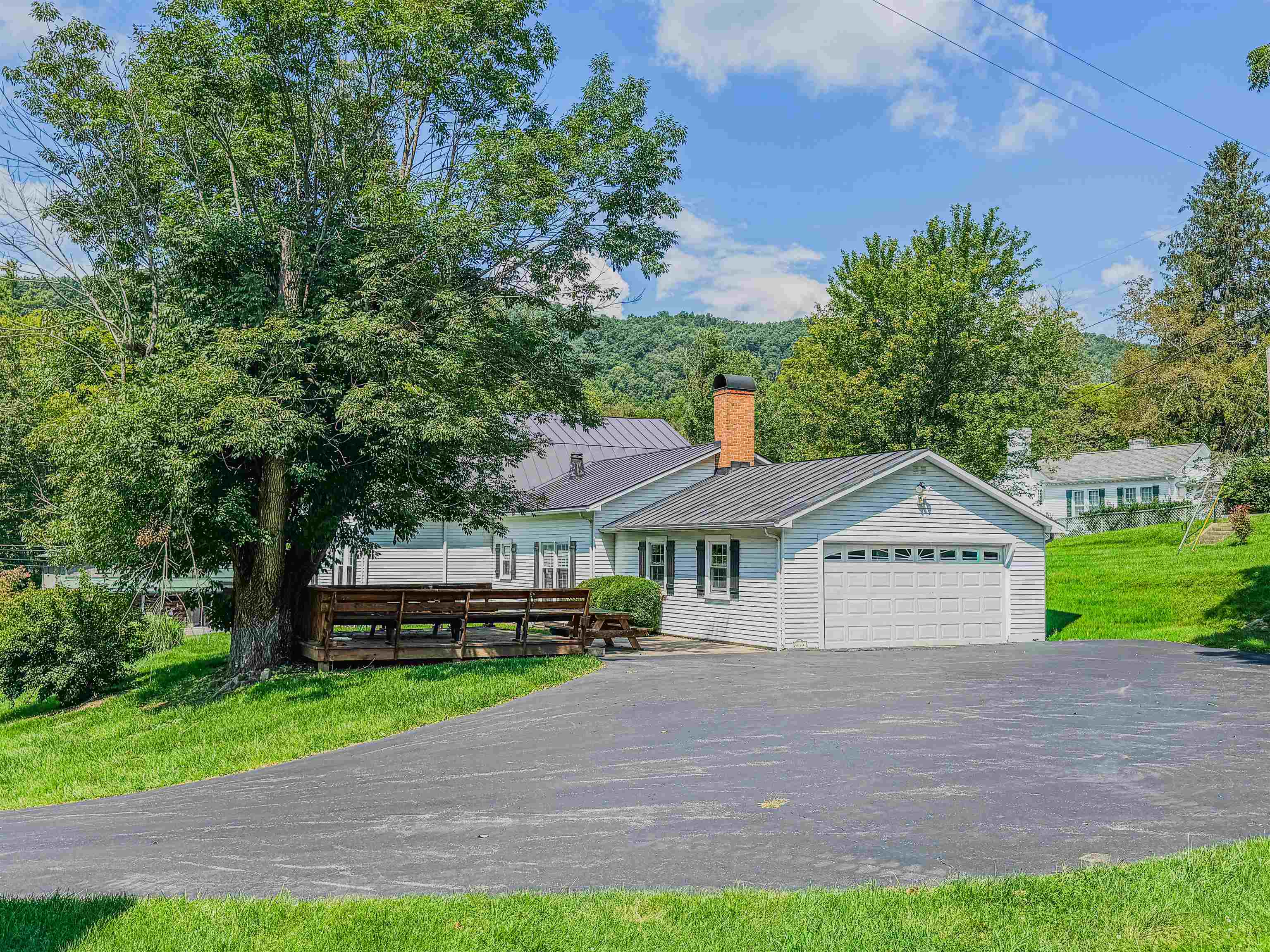 5290 SAM SNEAD HWY, HOT SPRINGS, Virginia 24445, 3 Bedrooms Bedrooms, ,1 BathroomBathrooms,Residential,5290 SAM SNEAD HWY,681355 MLS # 681355 5290 SAM SNEAD HWY, HOT SPRINGS, Virginia 24445, 3 Bedrooms Bedrooms, ,1 BathroomBathrooms,Residential,5290 SAM SNEAD HWY,681355 MLS # 681355