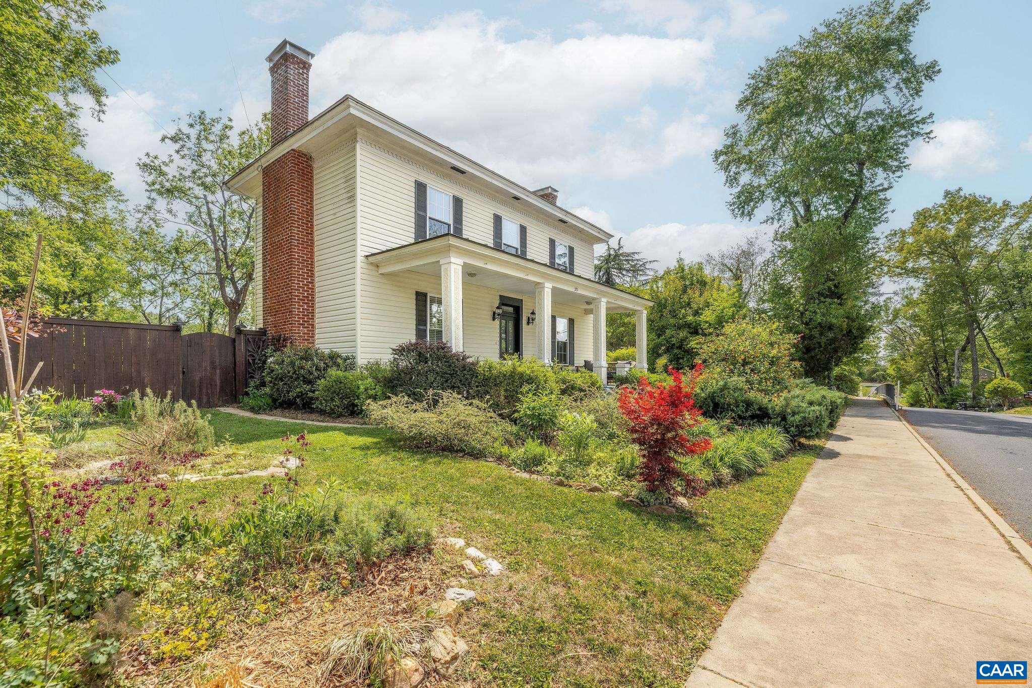 321 EAST ST, GORDONSVILLE, Virginia 22942, 3 Bedrooms Bedrooms, ,2 BathroomsBathrooms,Residential,The Richard Harris House,321 EAST ST,676520 MLS # 676520 321 EAST ST, GORDONSVILLE, Virginia 22942, 3 Bedrooms Bedrooms, ,2 BathroomsBathrooms,Residential,The Richard Harris House,321 EAST ST,676520 MLS # 676520