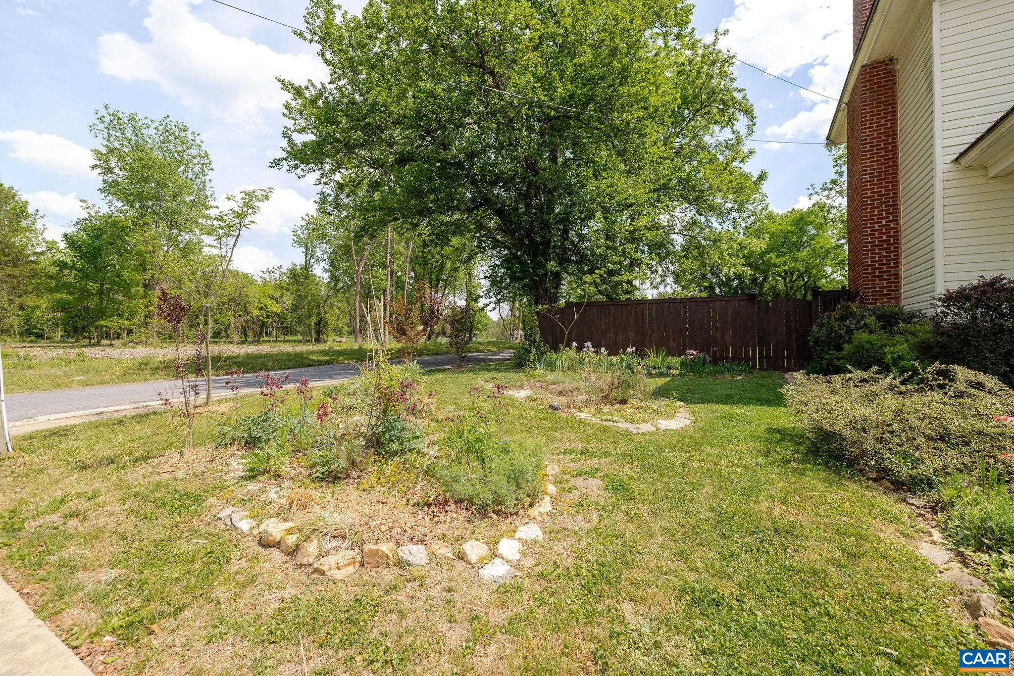 321 EAST ST, GORDONSVILLE, Virginia 22942, 3 Bedrooms Bedrooms, ,2 BathroomsBathrooms,Residential,The Richard Harris House,321 EAST ST,676520 MLS # 676520 321 EAST ST, GORDONSVILLE, Virginia 22942, 3 Bedrooms Bedrooms, ,2 BathroomsBathrooms,Residential,The Richard Harris House,321 EAST ST,676520 MLS # 676520