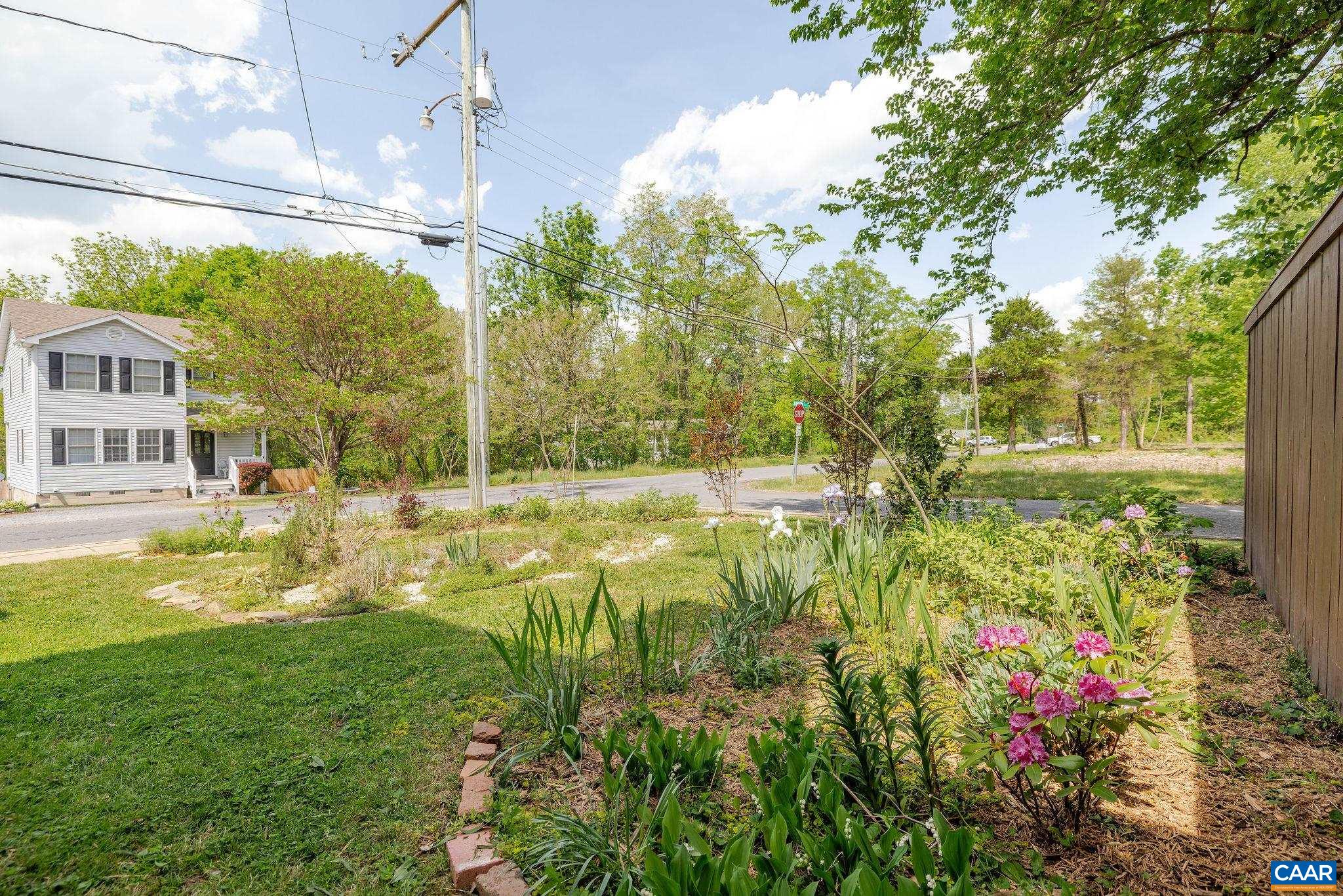 321 EAST ST, GORDONSVILLE, Virginia 22942, 3 Bedrooms Bedrooms, ,2 BathroomsBathrooms,Residential,The Richard Harris House,321 EAST ST,676520 MLS # 676520 321 EAST ST, GORDONSVILLE, Virginia 22942, 3 Bedrooms Bedrooms, ,2 BathroomsBathrooms,Residential,The Richard Harris House,321 EAST ST,676520 MLS # 676520
