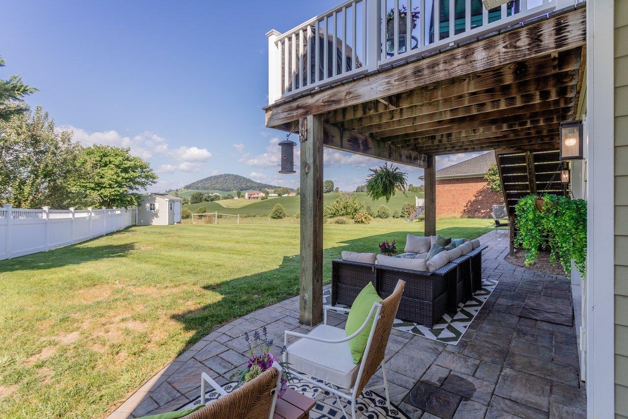 3525 WHITE OAK DR, ROCKINGHAM, Virginia 22801, 5 Bedrooms Bedrooms, ,3 BathroomsBathrooms,Residential,3525 WHITE OAK DR,681193 MLS # 681193