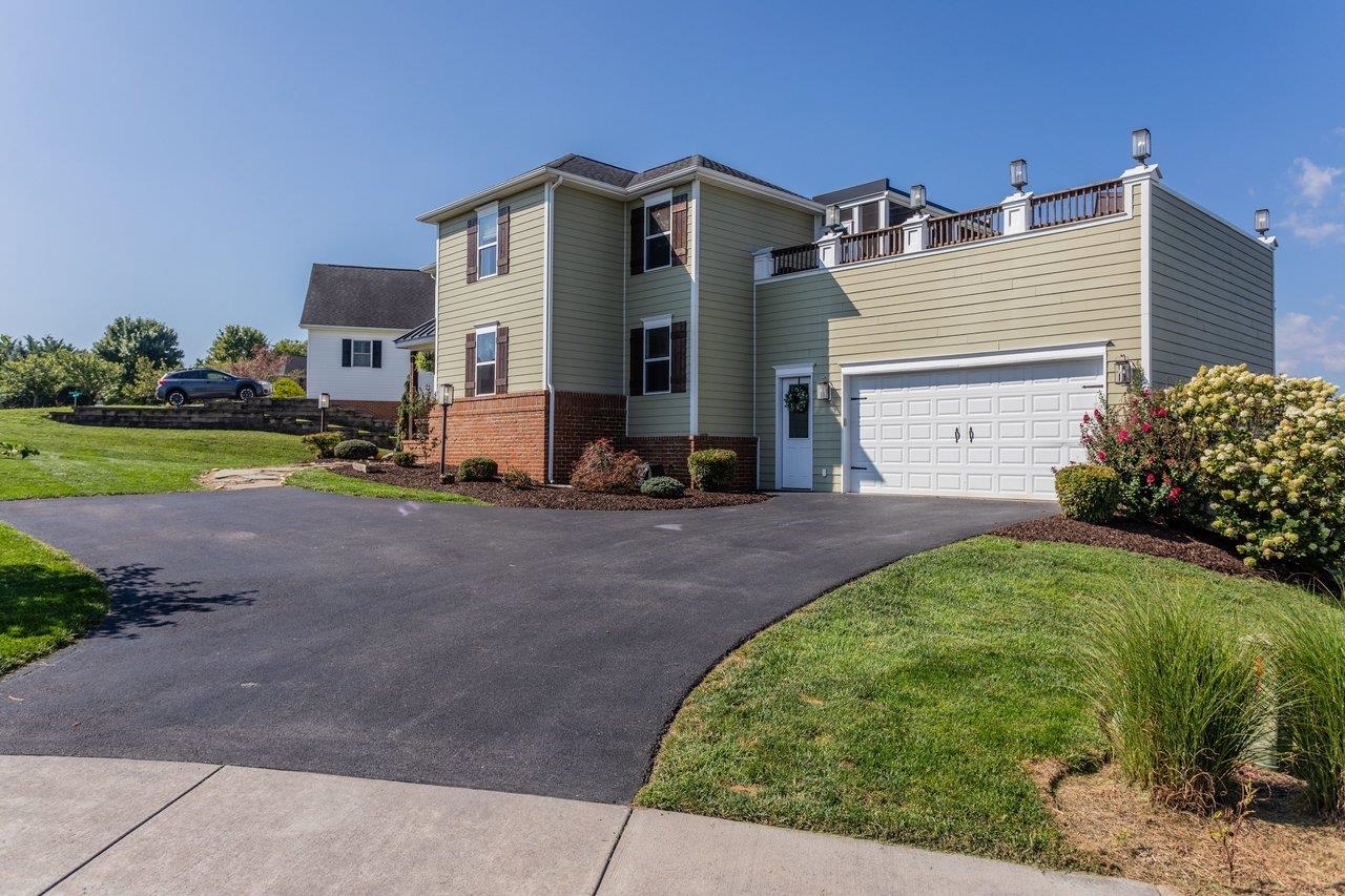 3525 WHITE OAK DR, ROCKINGHAM, Virginia 22801, 5 Bedrooms Bedrooms, ,3 BathroomsBathrooms,Residential,3525 WHITE OAK DR,681193 MLS # 681193