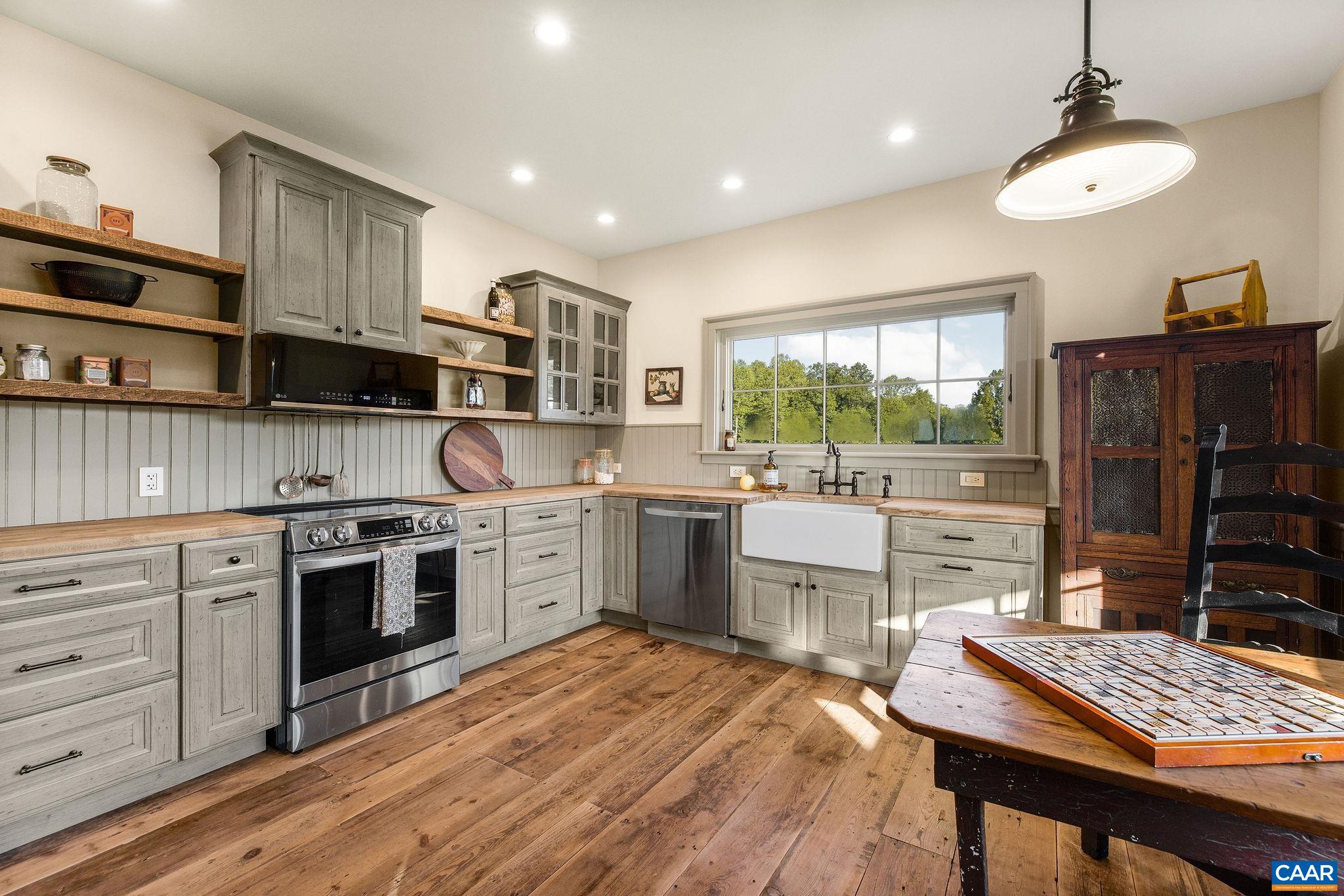 10396 LIBERTY MILLS RD, MONTPELIER STATION, Virginia 22957, 5 Bedrooms Bedrooms, ,6 BathroomsBathrooms,Residential,Northwoods,10396 LIBERTY MILLS RD,681236 MLS # 681236 10396 LIBERTY MILLS RD, MONTPELIER STATION, Virginia 22957, 5 Bedrooms Bedrooms, ,6 BathroomsBathrooms,Residential,Northwoods,10396 LIBERTY MILLS RD,681236 MLS # 681236