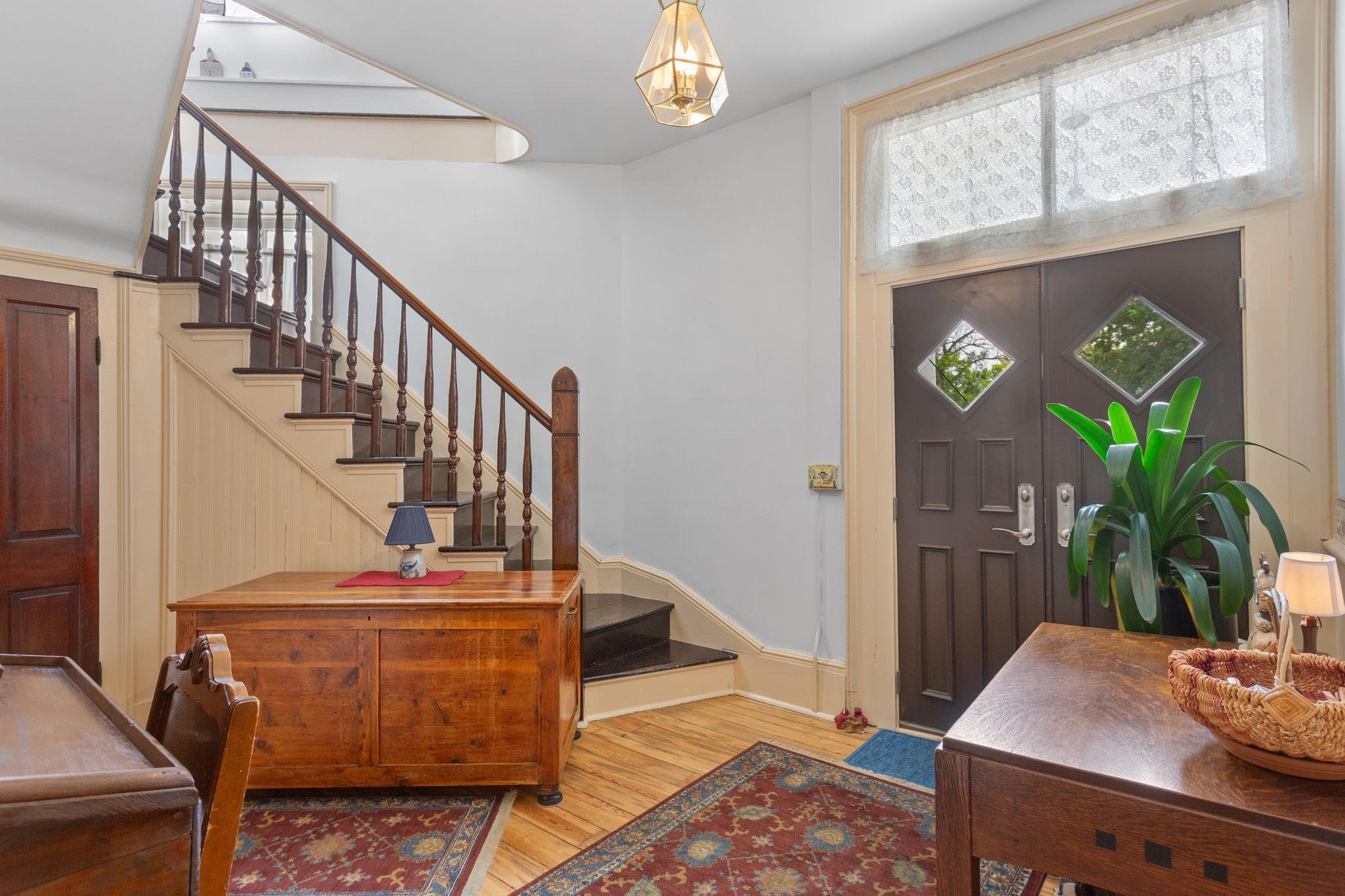 271 S LIBERTY ST, HARRISONBURG, Virginia 22801, 4 Bedrooms Bedrooms, ,2 BathroomsBathrooms,Residential,Quadrant 4 WS S Liberty St,271 S LIBERTY ST,681361 MLS # 681361