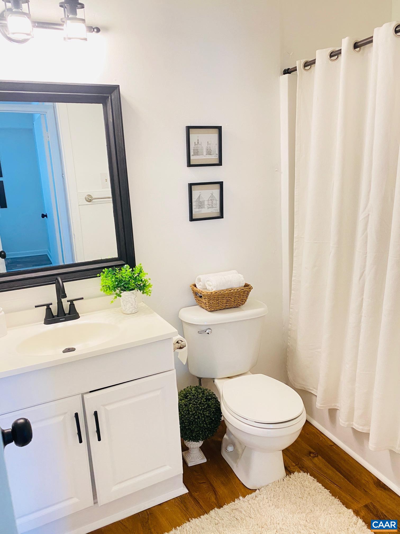 840 RUNNEL CT, CHARLOTTESVILLE, Virginia 22901, 2 Bedrooms Bedrooms, ,1 BathroomBathrooms,Residential,840 RUNNEL CT,681365 MLS # 681365 840 RUNNEL CT, CHARLOTTESVILLE, Virginia 22901, 2 Bedrooms Bedrooms, ,1 BathroomBathrooms,Residential,840 RUNNEL CT,681365 MLS # 681365