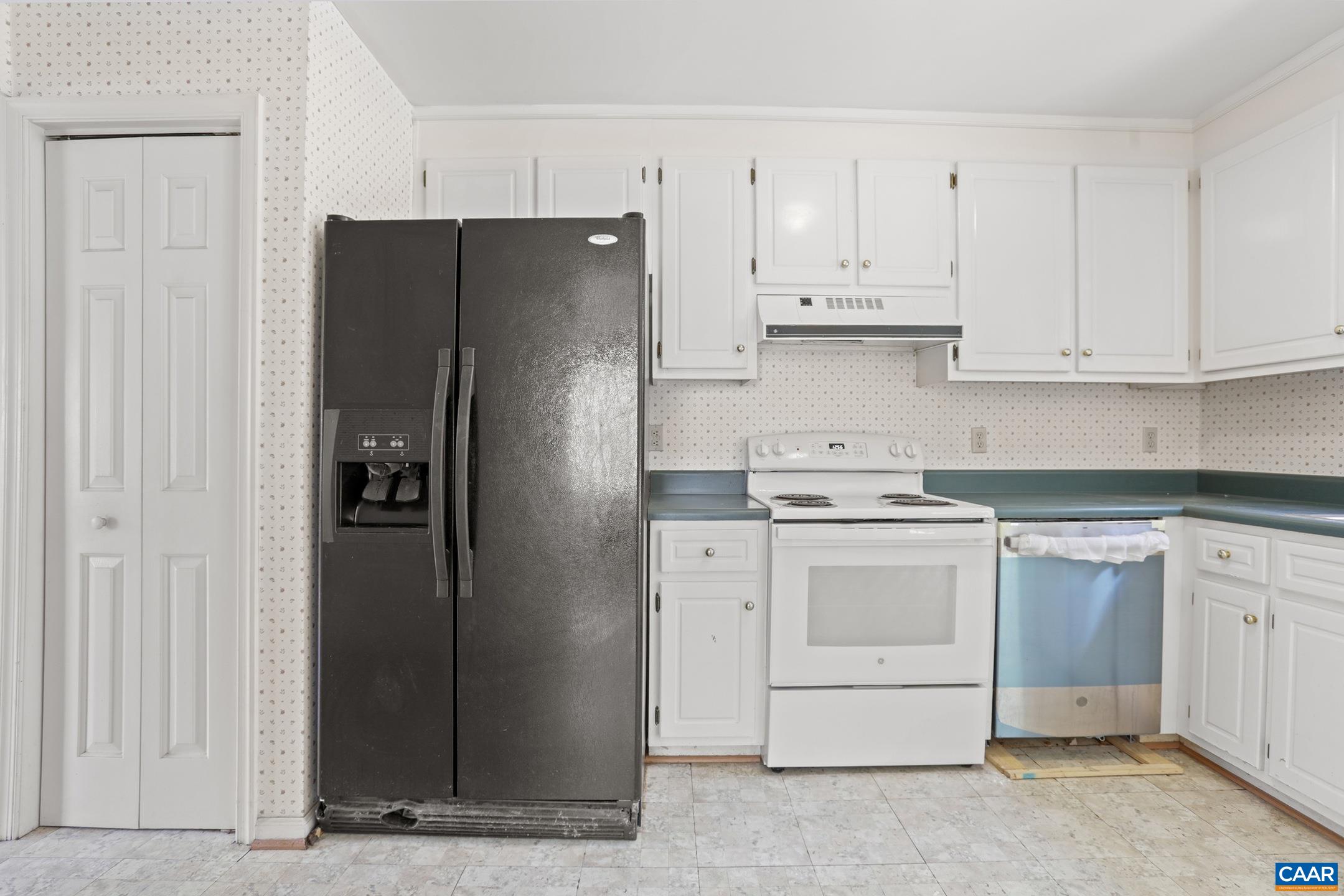 2328 AUSTIN DR, CHARLOTTESVILLE, Virginia 22911, 3 Bedrooms Bedrooms, ,2 BathroomsBathrooms,Residential,2328 AUSTIN DR,681367 MLS # 681367 2328 AUSTIN DR, CHARLOTTESVILLE, Virginia 22911, 3 Bedrooms Bedrooms, ,2 BathroomsBathrooms,Residential,2328 AUSTIN DR,681367 MLS # 681367