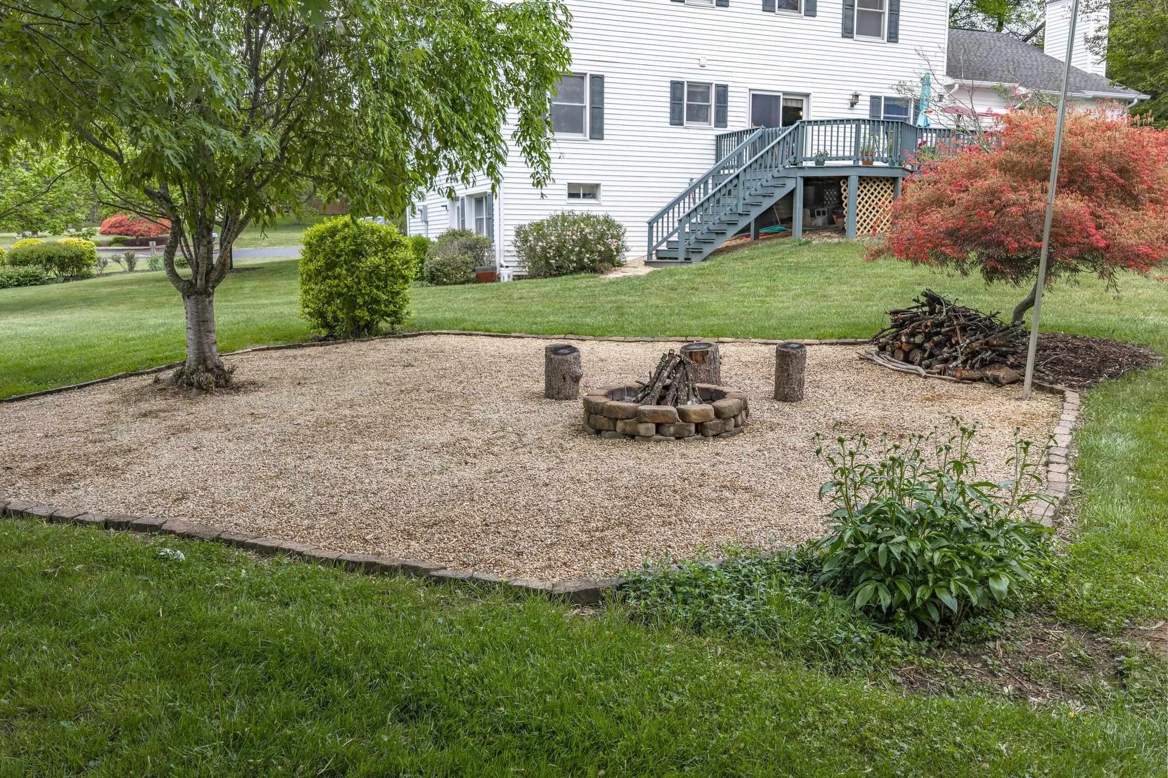 A fire-pit lounge . . . A fire-pit lounge . . .
