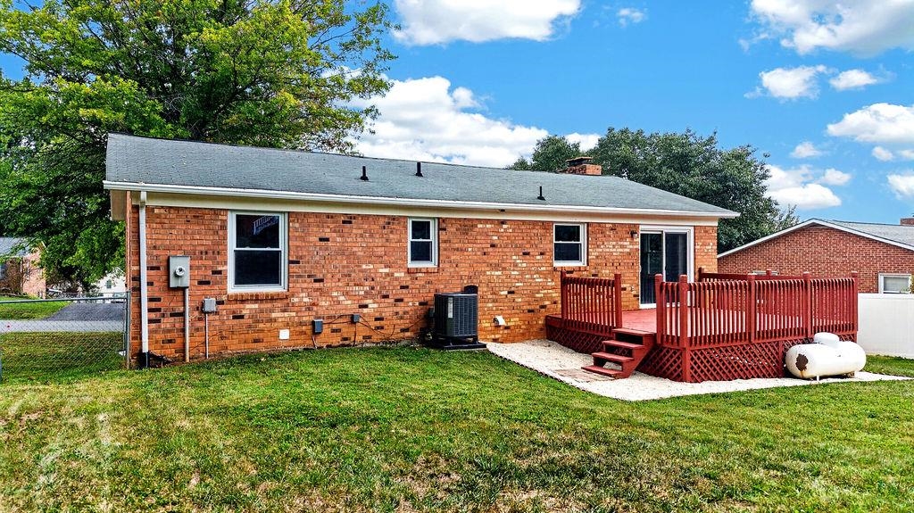 114 MILL STONE DR, VERONA, Virginia 24482, 4 Bedrooms Bedrooms, ,3 BathroomsBathrooms,Residential,114 MILL STONE DR,681390 MLS # 681390 114 MILL STONE DR, VERONA, Virginia 24482, 4 Bedrooms Bedrooms, ,3 BathroomsBathrooms,Residential,114 MILL STONE DR,681390 MLS # 681390