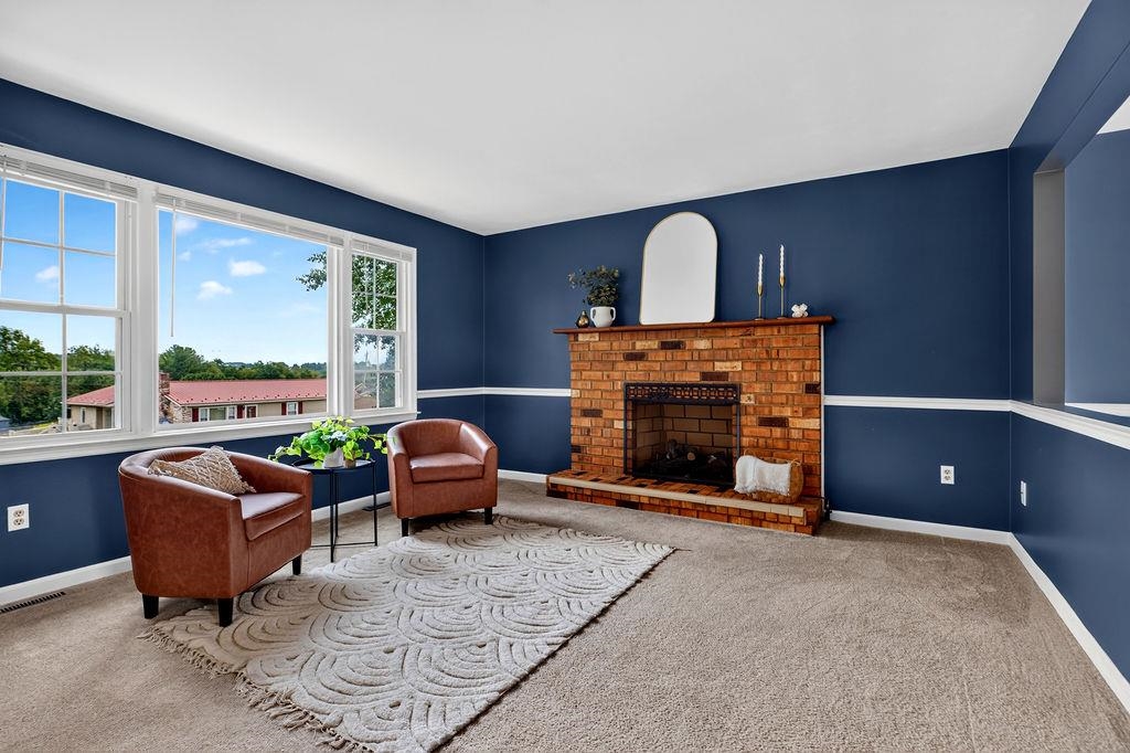 114 MILL STONE DR, VERONA, Virginia 24482, 4 Bedrooms Bedrooms, ,3 BathroomsBathrooms,Residential,114 MILL STONE DR,681390 MLS # 681390 114 MILL STONE DR, VERONA, Virginia 24482, 4 Bedrooms Bedrooms, ,3 BathroomsBathrooms,Residential,114 MILL STONE DR,681390 MLS # 681390