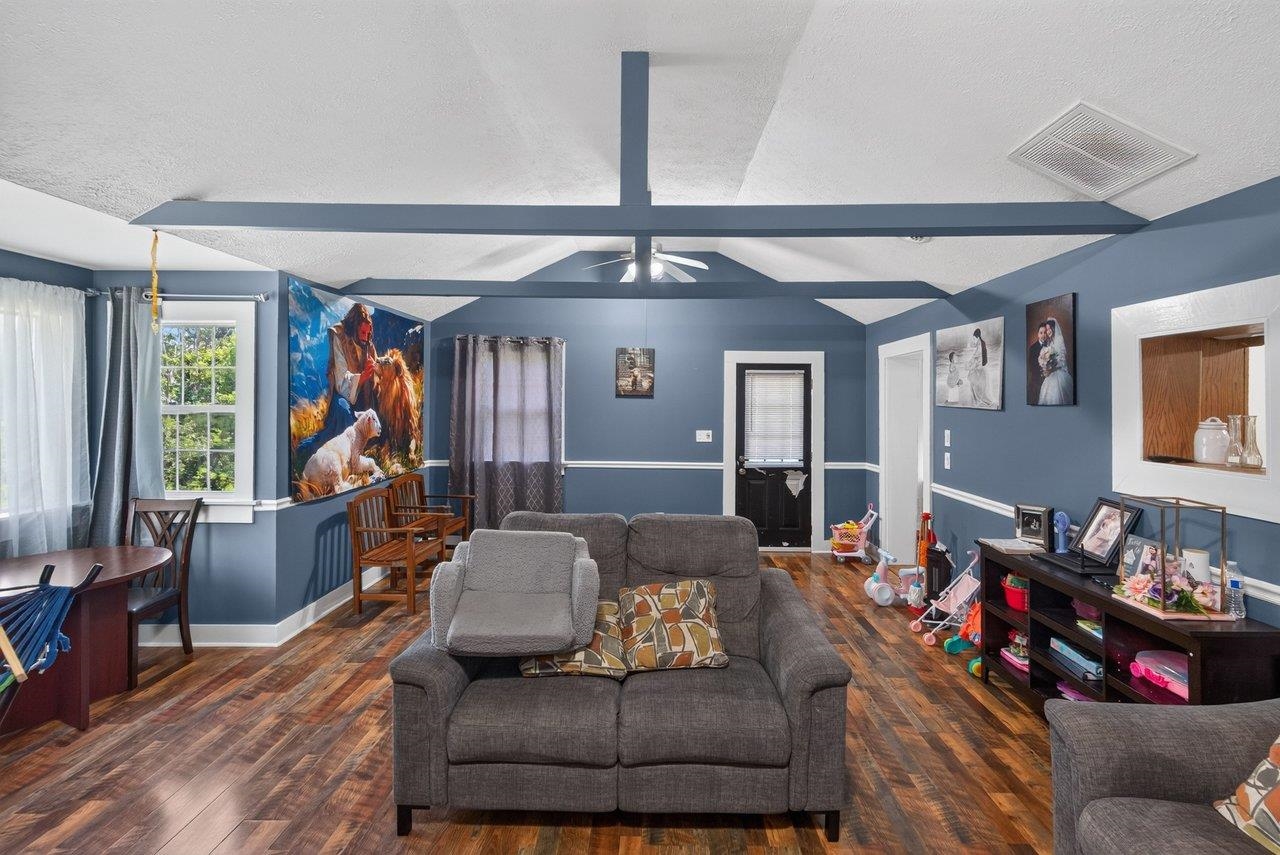 1200 WAHNONA AVE, SHENANDOAH, Virginia 22849, 3 Bedrooms Bedrooms, ,1 BathroomBathrooms,Residential,1200 WAHNONA AVE,679272 MLS # 679272 1200 WAHNONA AVE, SHENANDOAH, Virginia 22849, 3 Bedrooms Bedrooms, ,1 BathroomBathrooms,Residential,1200 WAHNONA AVE,679272 MLS # 679272