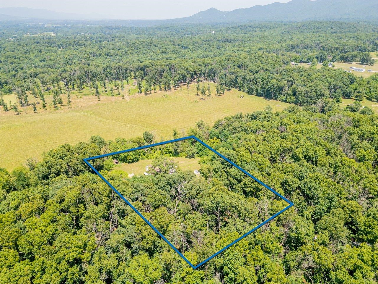 1200 WAHNONA AVE, SHENANDOAH, Virginia 22849, 3 Bedrooms Bedrooms, ,1 BathroomBathrooms,Residential,1200 WAHNONA AVE,679272 MLS # 679272 1200 WAHNONA AVE, SHENANDOAH, Virginia 22849, 3 Bedrooms Bedrooms, ,1 BathroomBathrooms,Residential,1200 WAHNONA AVE,679272 MLS # 679272