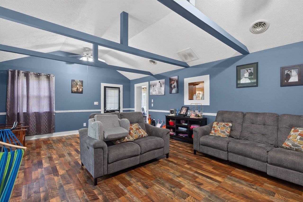 1200 WAHNONA AVE, SHENANDOAH, Virginia 22849, 3 Bedrooms Bedrooms, ,1 BathroomBathrooms,Residential,1200 WAHNONA AVE,679272 MLS # 679272 1200 WAHNONA AVE, SHENANDOAH, Virginia 22849, 3 Bedrooms Bedrooms, ,1 BathroomBathrooms,Residential,1200 WAHNONA AVE,679272 MLS # 679272