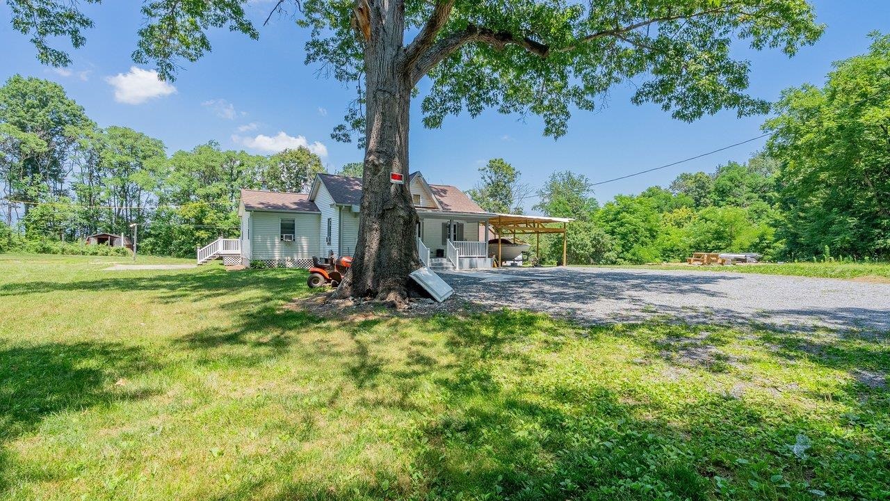 1200 WAHNONA AVE, SHENANDOAH, Virginia 22849, 3 Bedrooms Bedrooms, ,1 BathroomBathrooms,Residential,1200 WAHNONA AVE,679272 MLS # 679272 1200 WAHNONA AVE, SHENANDOAH, Virginia 22849, 3 Bedrooms Bedrooms, ,1 BathroomBathrooms,Residential,1200 WAHNONA AVE,679272 MLS # 679272