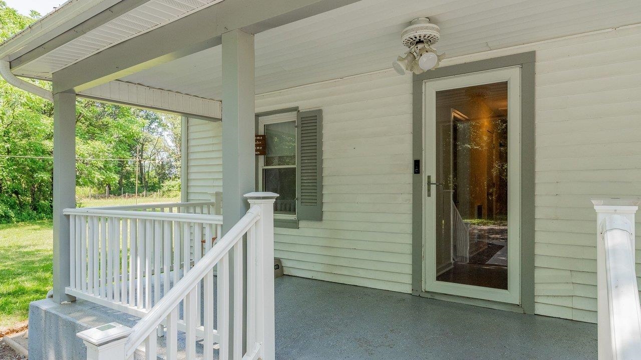 1200 WAHNONA AVE, SHENANDOAH, Virginia 22849, 3 Bedrooms Bedrooms, ,1 BathroomBathrooms,Residential,1200 WAHNONA AVE,679272 MLS # 679272 1200 WAHNONA AVE, SHENANDOAH, Virginia 22849, 3 Bedrooms Bedrooms, ,1 BathroomBathrooms,Residential,1200 WAHNONA AVE,679272 MLS # 679272