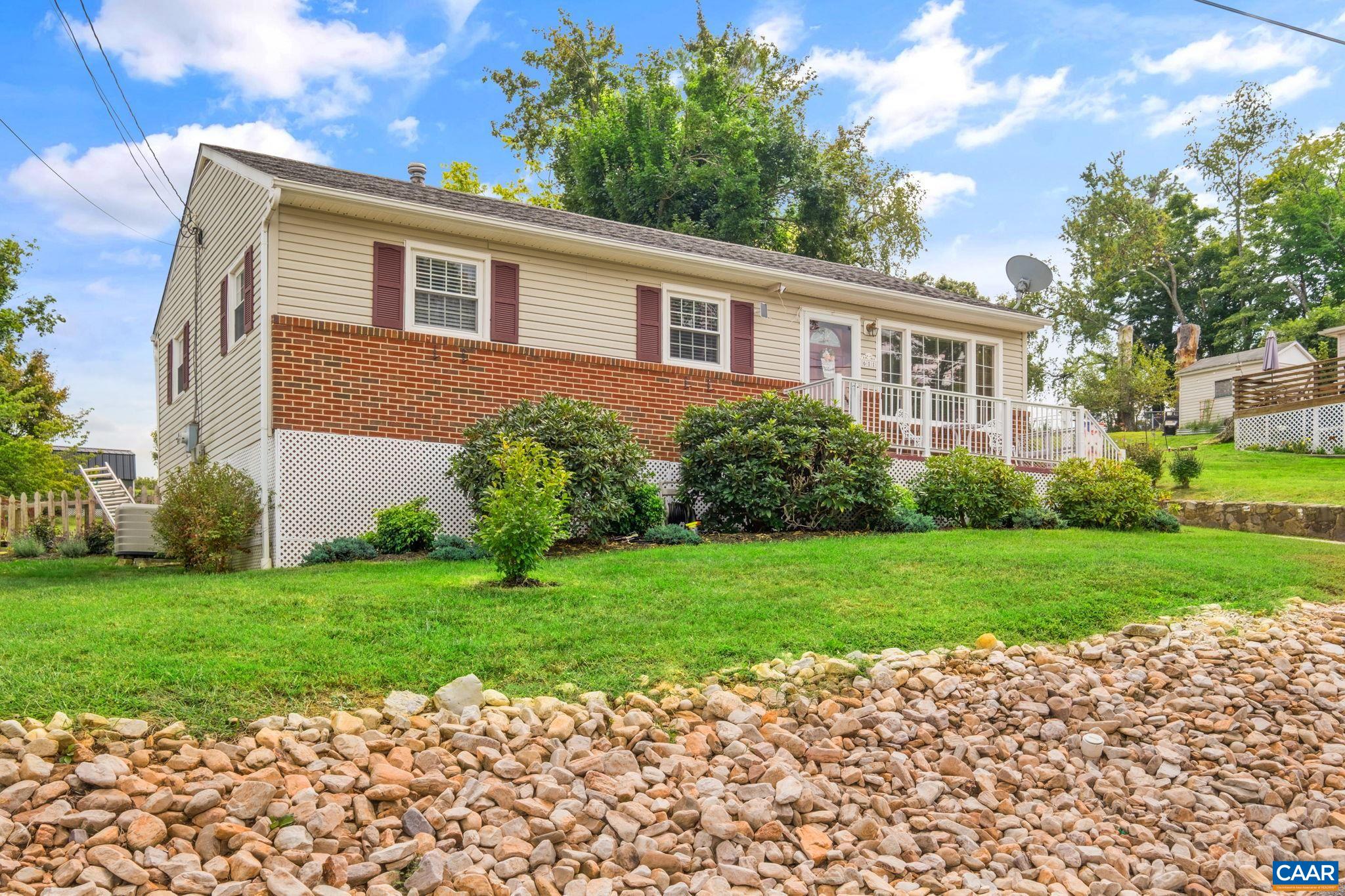 611 A ST, STAUNTON, Virginia 24401, 3 Bedrooms Bedrooms, ,1 BathroomBathrooms,Residential,611 A ST,681407 MLS # 681407 611 A ST, STAUNTON, Virginia 24401, 3 Bedrooms Bedrooms, ,1 BathroomBathrooms,Residential,611 A ST,681407 MLS # 681407