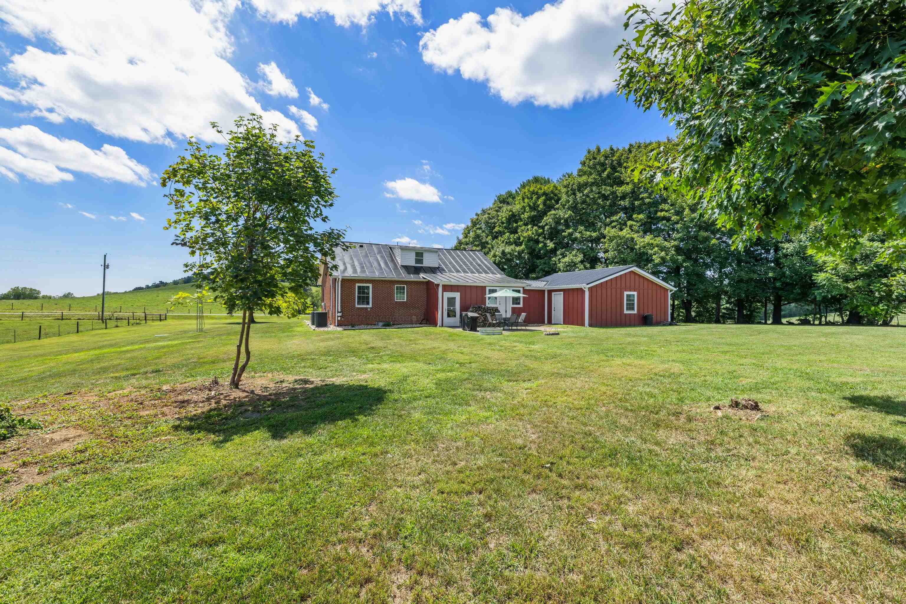 1259 HOWARDSVILLE RD, STAUNTON, Virginia 24401, 4 Bedrooms Bedrooms, ,2 BathroomsBathrooms,Residential,1259 HOWARDSVILLE RD,681418 MLS # 681418 1259 HOWARDSVILLE RD, STAUNTON, Virginia 24401, 4 Bedrooms Bedrooms, ,2 BathroomsBathrooms,Residential,1259 HOWARDSVILLE RD,681418 MLS # 681418