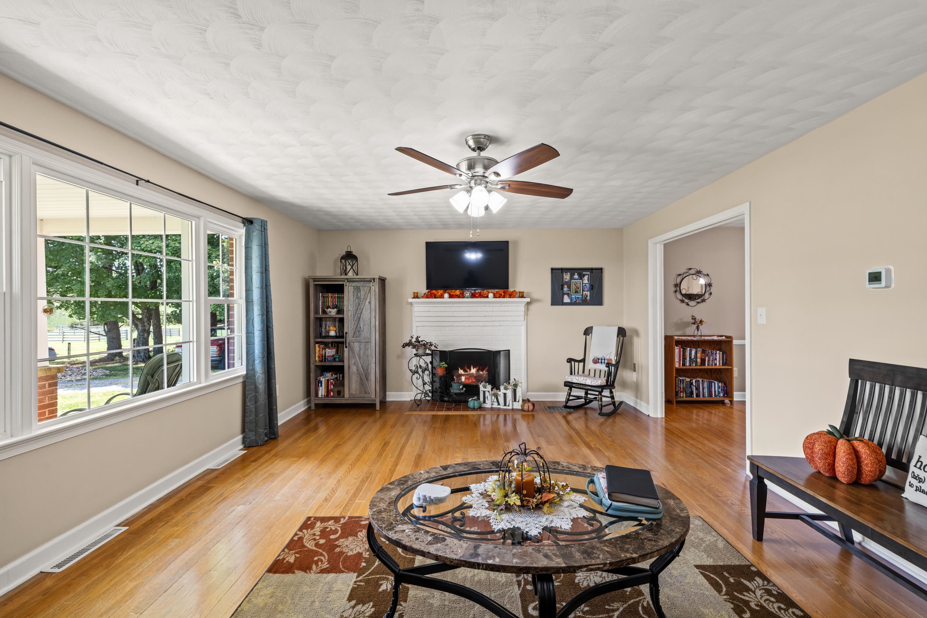 1259 HOWARDSVILLE RD, STAUNTON, Virginia 24401, 4 Bedrooms Bedrooms, ,2 BathroomsBathrooms,Residential,1259 HOWARDSVILLE RD,681418 MLS # 681418 1259 HOWARDSVILLE RD, STAUNTON, Virginia 24401, 4 Bedrooms Bedrooms, ,2 BathroomsBathrooms,Residential,1259 HOWARDSVILLE RD,681418 MLS # 681418