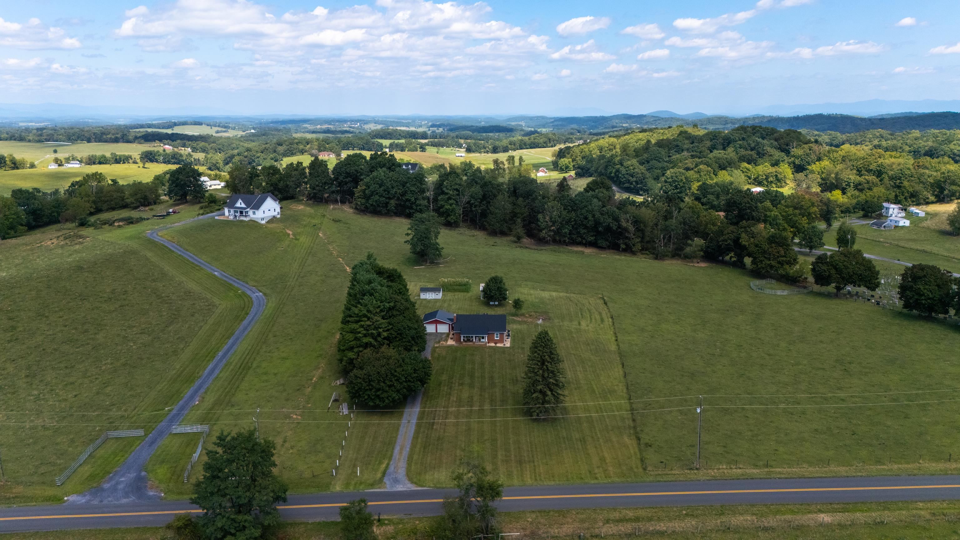 1259 HOWARDSVILLE RD, STAUNTON, Virginia 24401, 4 Bedrooms Bedrooms, ,2 BathroomsBathrooms,Residential,1259 HOWARDSVILLE RD,681418 MLS # 681418 1259 HOWARDSVILLE RD, STAUNTON, Virginia 24401, 4 Bedrooms Bedrooms, ,2 BathroomsBathrooms,Residential,1259 HOWARDSVILLE RD,681418 MLS # 681418
