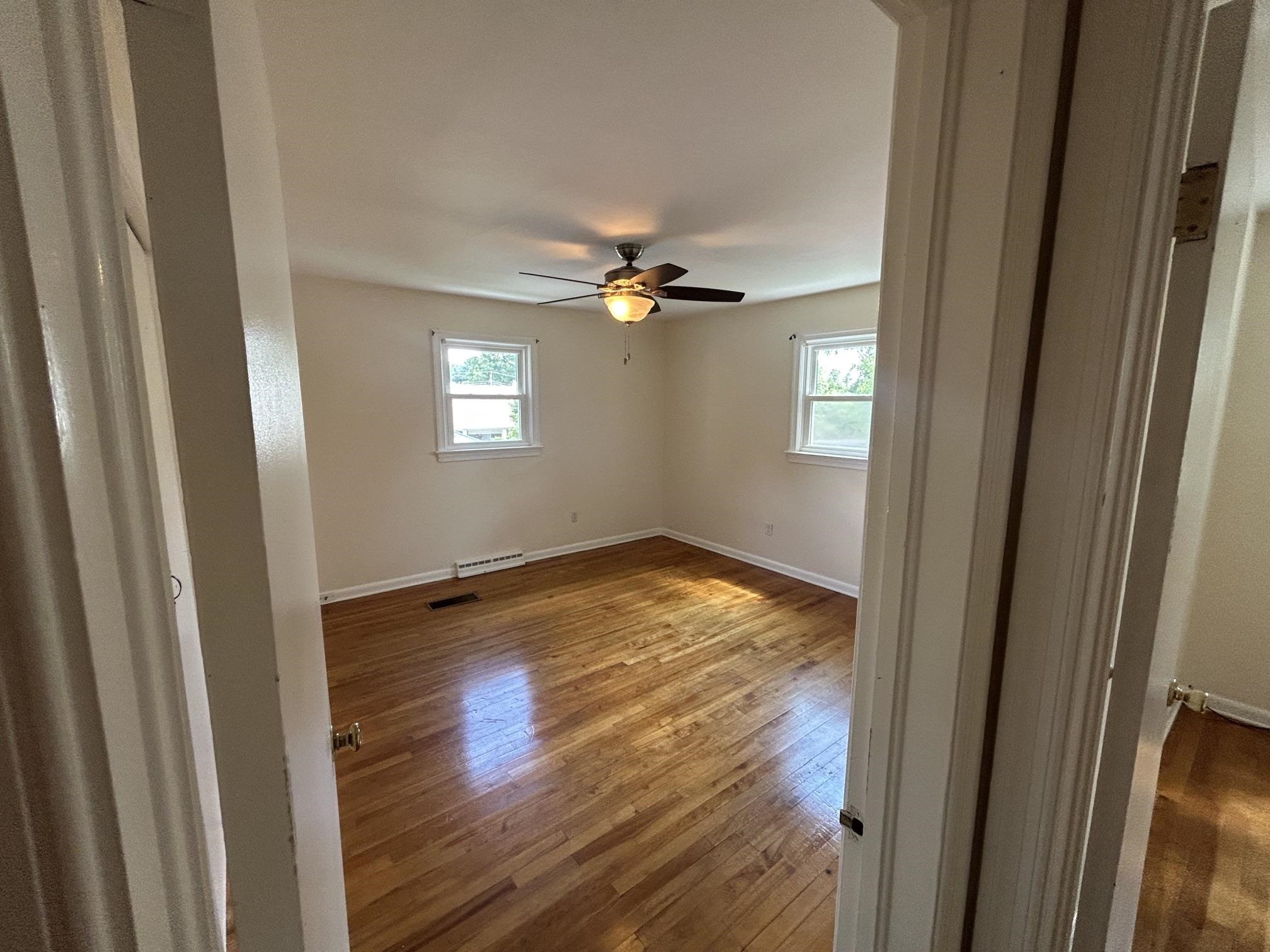 300 NORWOOD RD, STAUNTON, Virginia 24401, 3 Bedrooms Bedrooms, ,2 BathroomsBathrooms,Residential,300 NORWOOD RD,681444 MLS # 681444 300 NORWOOD RD, STAUNTON, Virginia 24401, 3 Bedrooms Bedrooms, ,2 BathroomsBathrooms,Residential,300 NORWOOD RD,681444 MLS # 681444