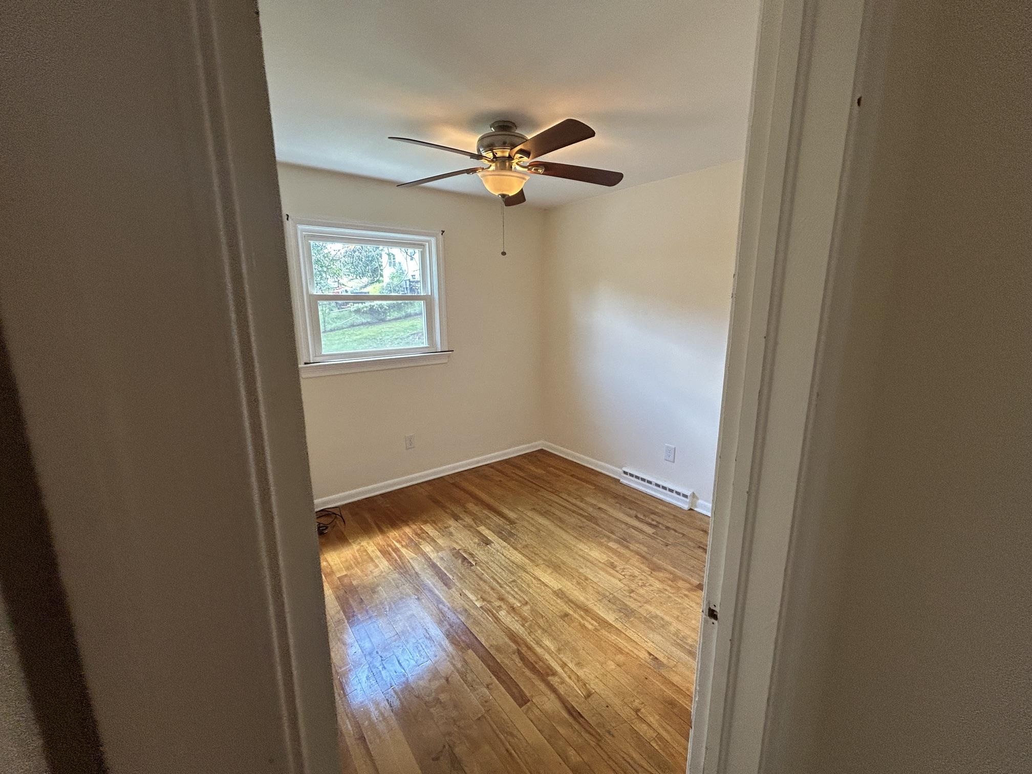 300 NORWOOD RD, STAUNTON, Virginia 24401, 3 Bedrooms Bedrooms, ,2 BathroomsBathrooms,Residential,300 NORWOOD RD,681444 MLS # 681444 300 NORWOOD RD, STAUNTON, Virginia 24401, 3 Bedrooms Bedrooms, ,2 BathroomsBathrooms,Residential,300 NORWOOD RD,681444 MLS # 681444
