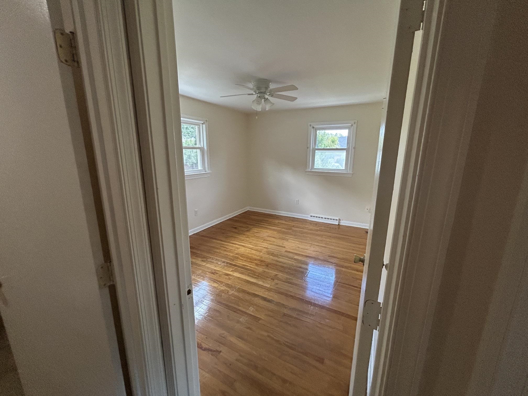 300 NORWOOD RD, STAUNTON, Virginia 24401, 3 Bedrooms Bedrooms, ,2 BathroomsBathrooms,Residential,300 NORWOOD RD,681444 MLS # 681444 300 NORWOOD RD, STAUNTON, Virginia 24401, 3 Bedrooms Bedrooms, ,2 BathroomsBathrooms,Residential,300 NORWOOD RD,681444 MLS # 681444