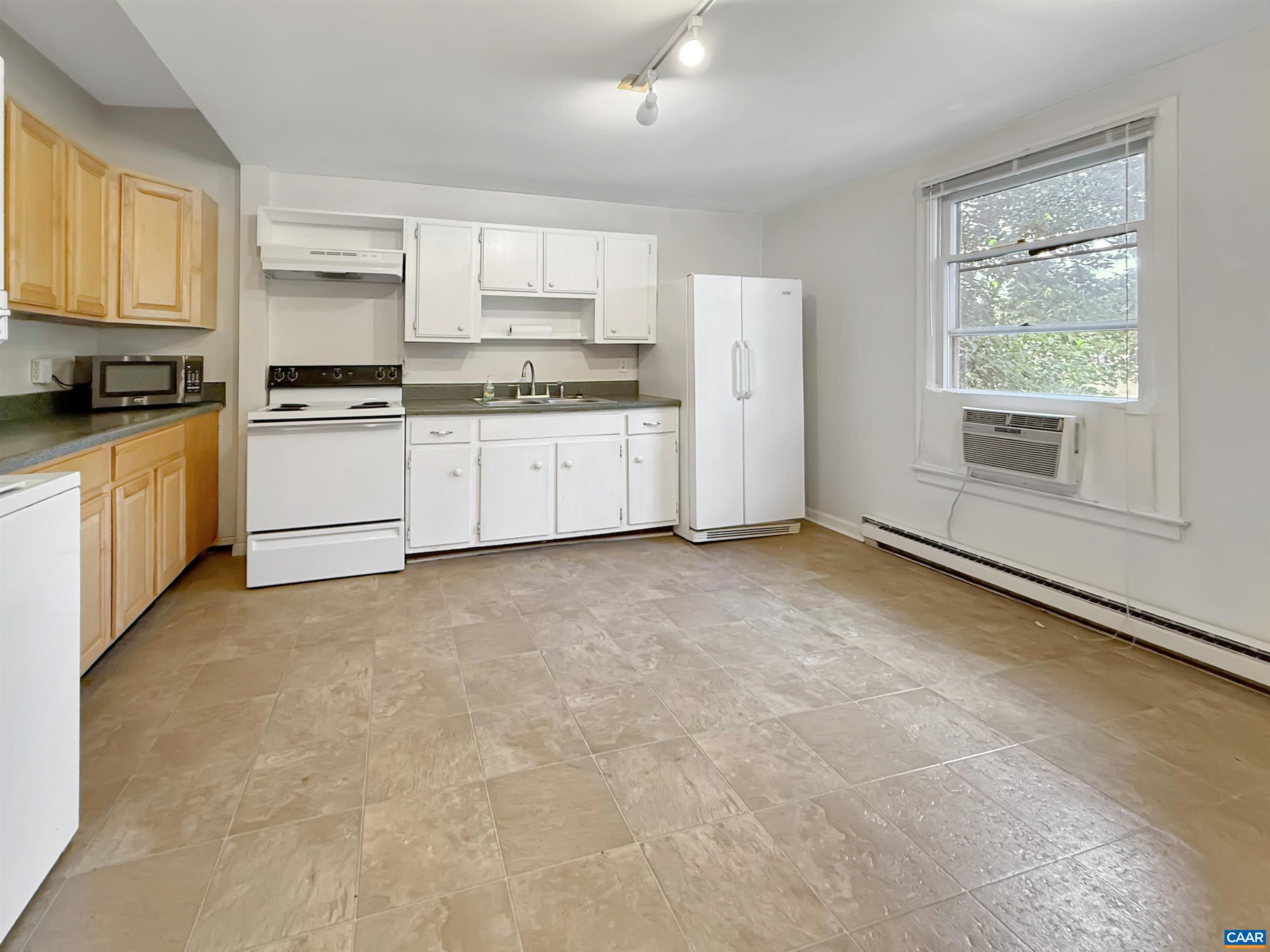 1012 ELLIOTT AVE, CHARLOTTESVILLE, Virginia 22902, ,Residential,1012 ELLIOTT AVE,681453 MLS # 681453