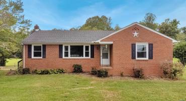 615 W CHAPEL DR, BUMPASS, Virginia 23024, 3 Bedrooms Bedrooms, ,1 BathroomBathrooms,Residential,615 W CHAPEL DR,679942 MLS # 679942