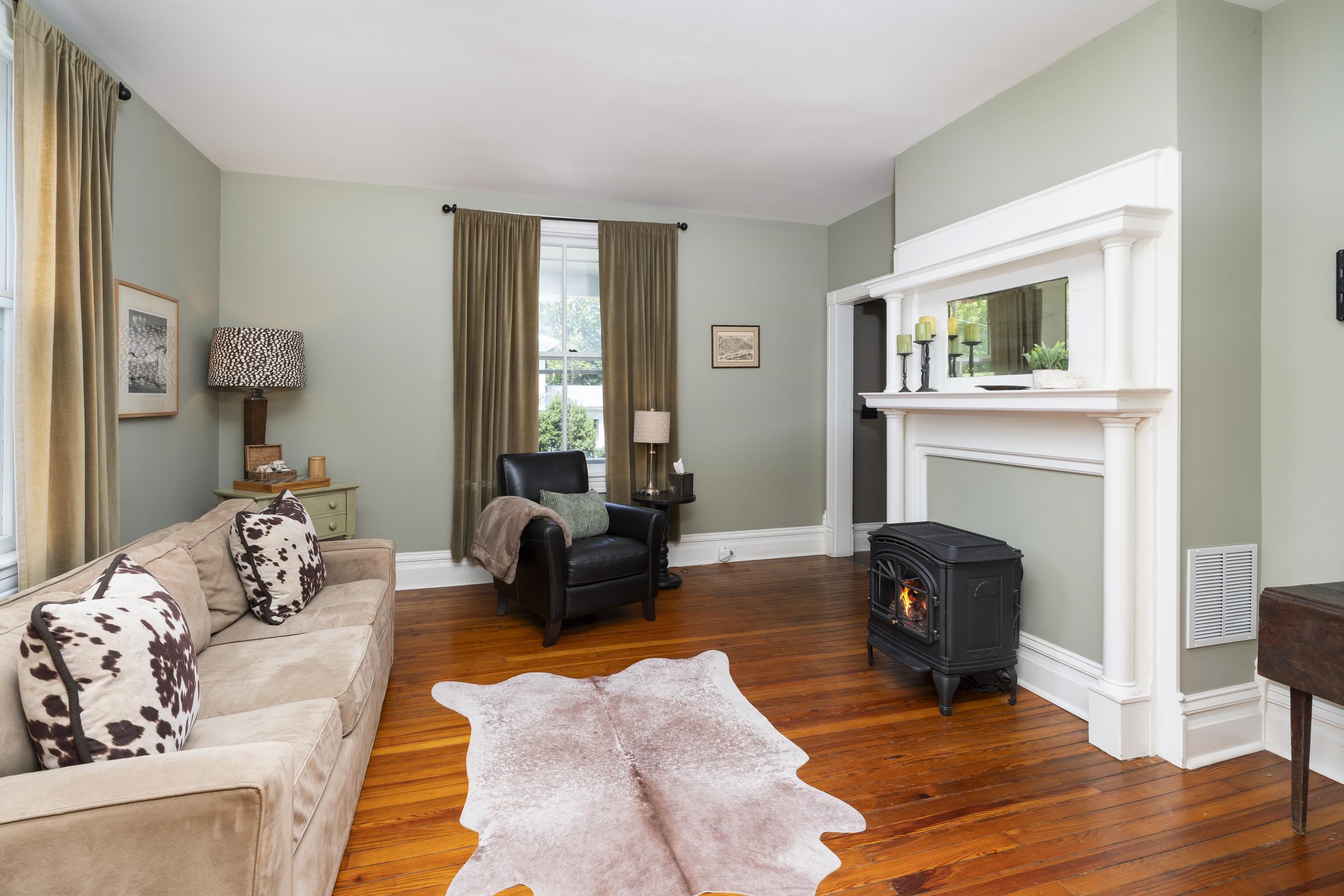 118 PROSPECT ST, STAUNTON, Virginia 24401, 3 Bedrooms Bedrooms, ,2 BathroomsBathrooms,Residential,118 PROSPECT ST,681446 MLS # 681446