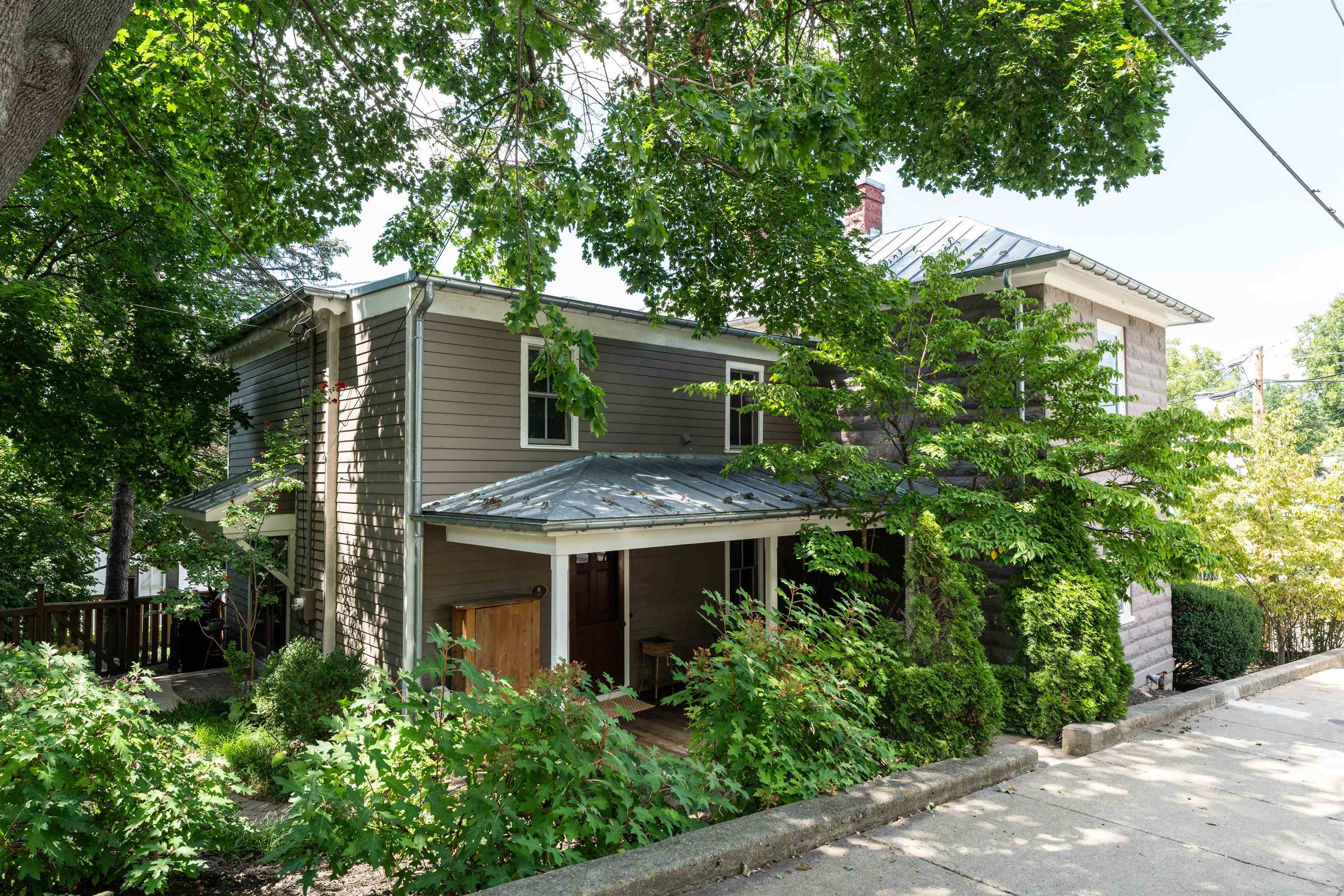 118 PROSPECT ST, STAUNTON, Virginia 24401, 3 Bedrooms Bedrooms, ,2 BathroomsBathrooms,Residential,118 PROSPECT ST,681446 MLS # 681446