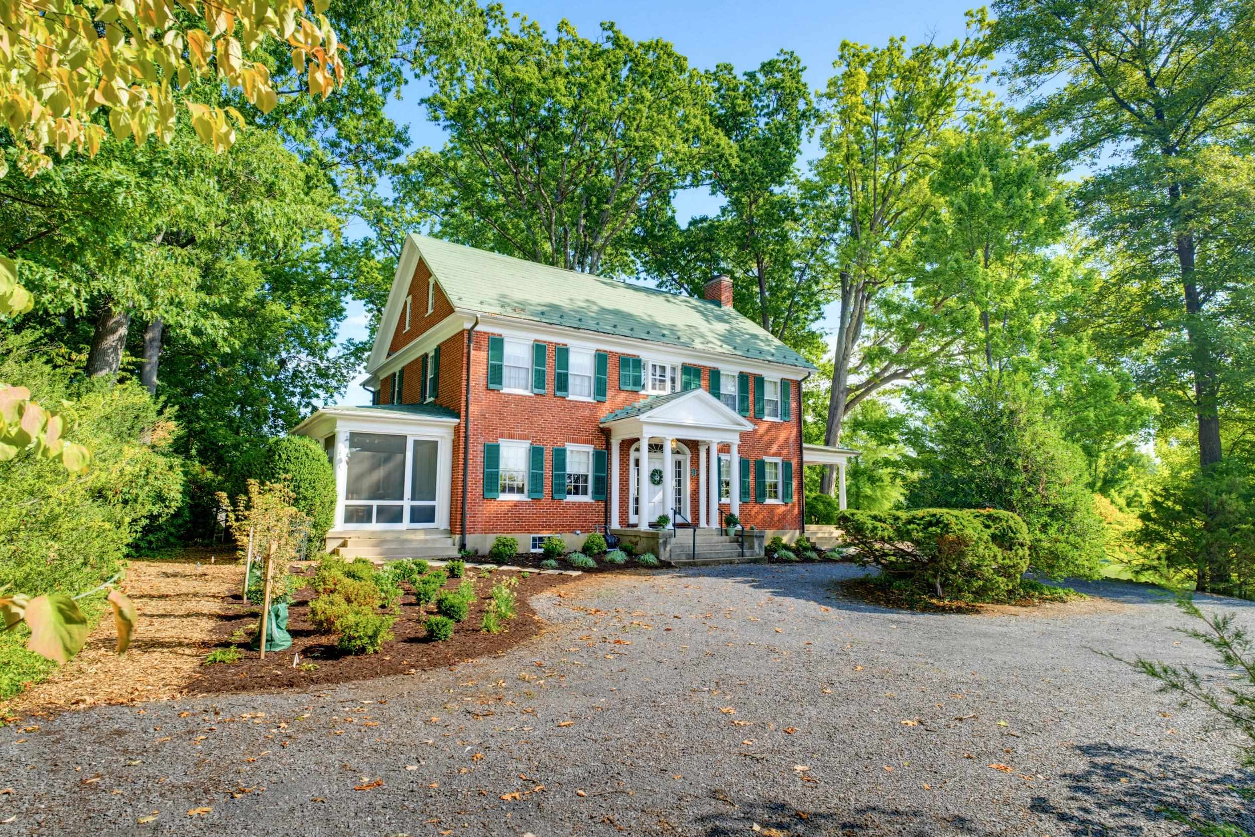 200 FOREST RIDGE RD, STAUNTON, Virginia 24401, 4 Bedrooms Bedrooms, ,2 BathroomsBathrooms,Residential,200 FOREST RIDGE RD,681456 MLS # 681456 200 FOREST RIDGE RD, STAUNTON, Virginia 24401, 4 Bedrooms Bedrooms, ,2 BathroomsBathrooms,Residential,200 FOREST RIDGE RD,681456 MLS # 681456