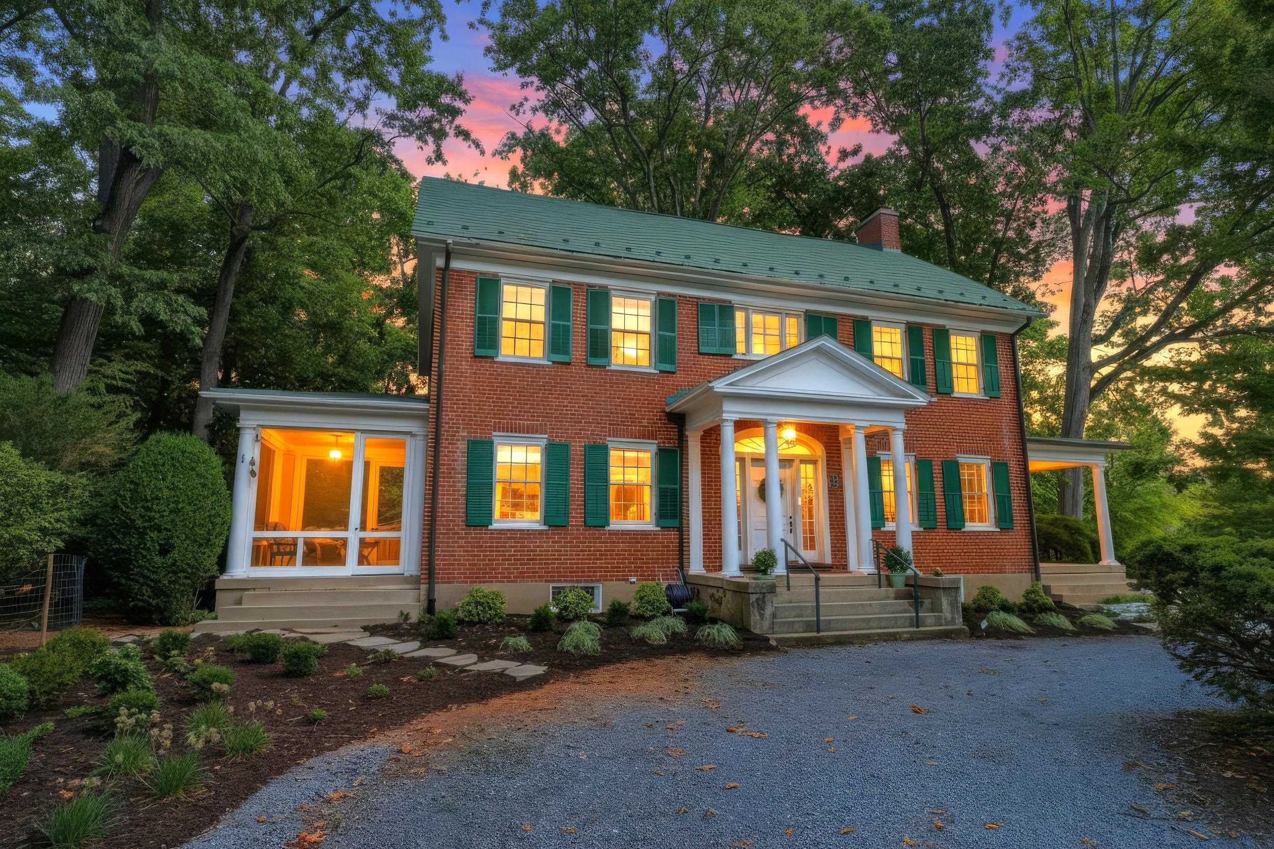 200 FOREST RIDGE RD, STAUNTON, Virginia 24401, 4 Bedrooms Bedrooms, ,2 BathroomsBathrooms,Residential,200 FOREST RIDGE RD,681456 MLS # 681456 200 FOREST RIDGE RD, STAUNTON, Virginia 24401, 4 Bedrooms Bedrooms, ,2 BathroomsBathrooms,Residential,200 FOREST RIDGE RD,681456 MLS # 681456
