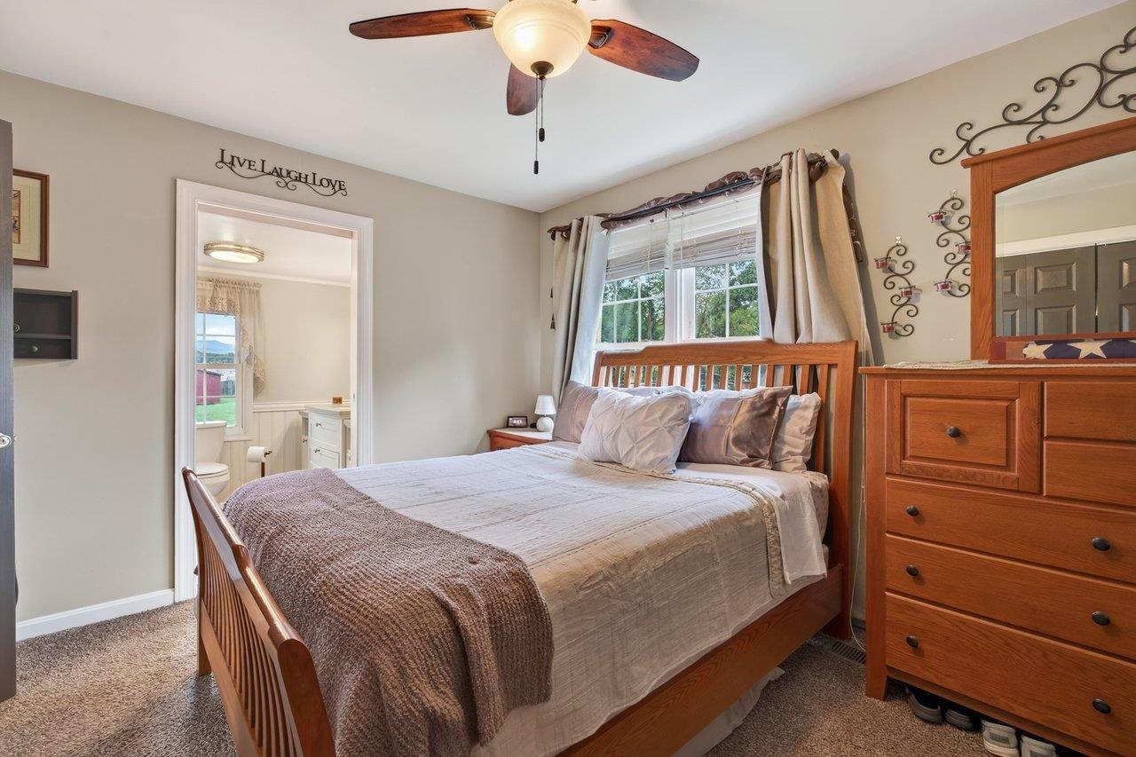 414 MASSANUTTEN AVE, SHENANDOAH, Virginia 22849, 2 Bedrooms Bedrooms, ,2 BathroomsBathrooms,Residential,414 MASSANUTTEN AVE,681464 MLS # 681464