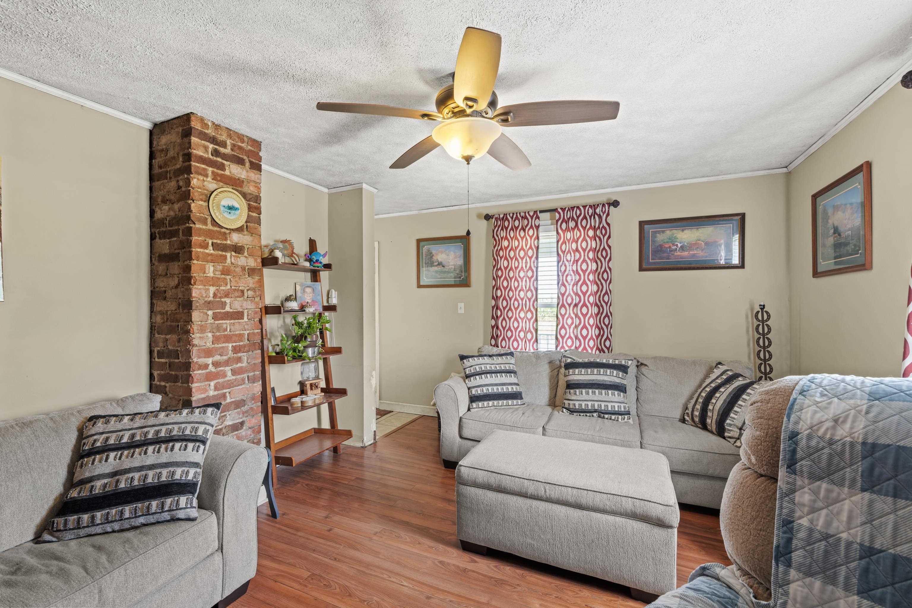 1589 DAM TOWN RD, FORT DEFIANCE, Virginia 24437, 4 Bedrooms Bedrooms, ,1 BathroomBathrooms,Residential,1589 DAM TOWN RD,681467 MLS # 681467 1589 DAM TOWN RD, FORT DEFIANCE, Virginia 24437, 4 Bedrooms Bedrooms, ,1 BathroomBathrooms,Residential,1589 DAM TOWN RD,681467 MLS # 681467